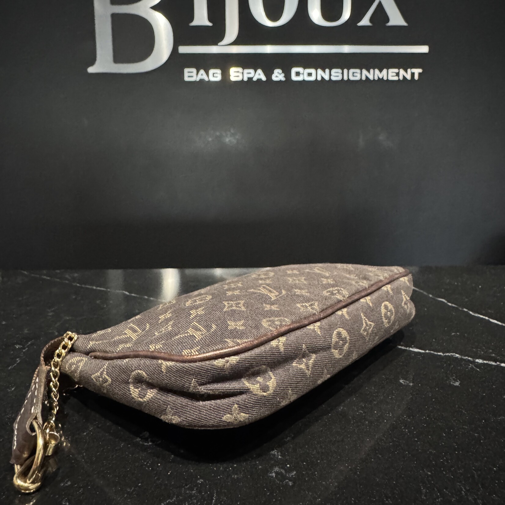 Louis Vuitton Louis Vuitton Mini Lin Bucket PM Pouch