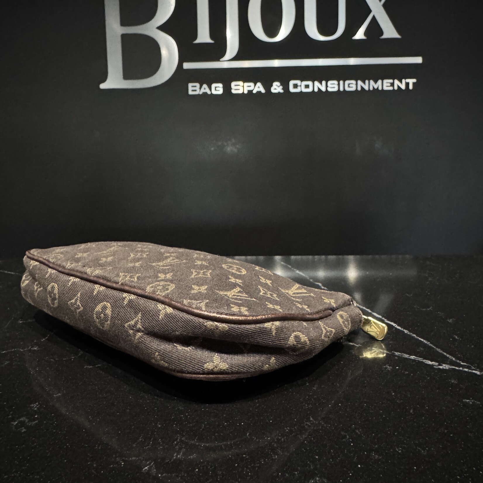 Louis Vuitton Louis Vuitton Mini Lin Bucket PM Pouch