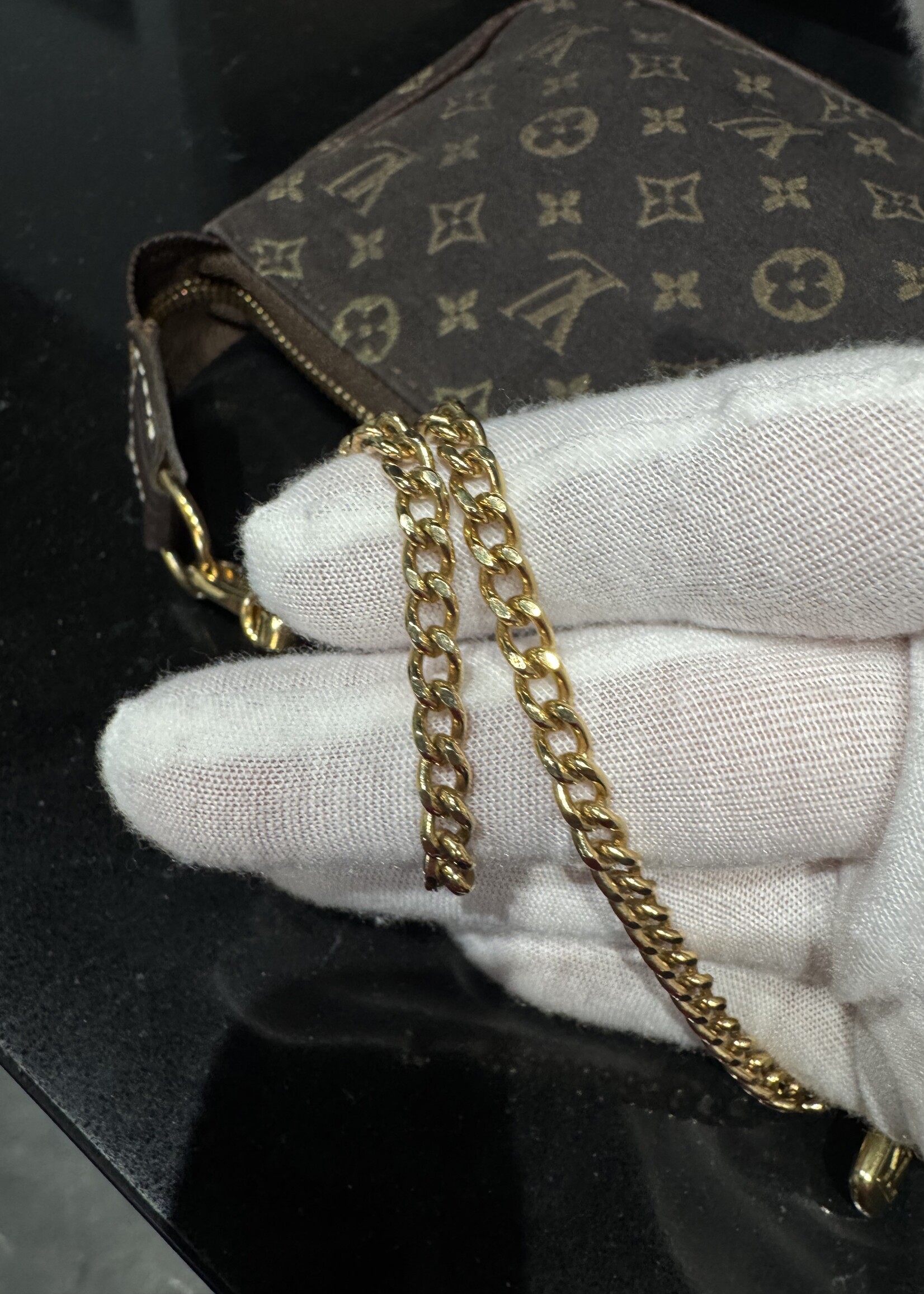 Louis Vuitton Louis Vuitton Mini Lin Bucket PM Pouch