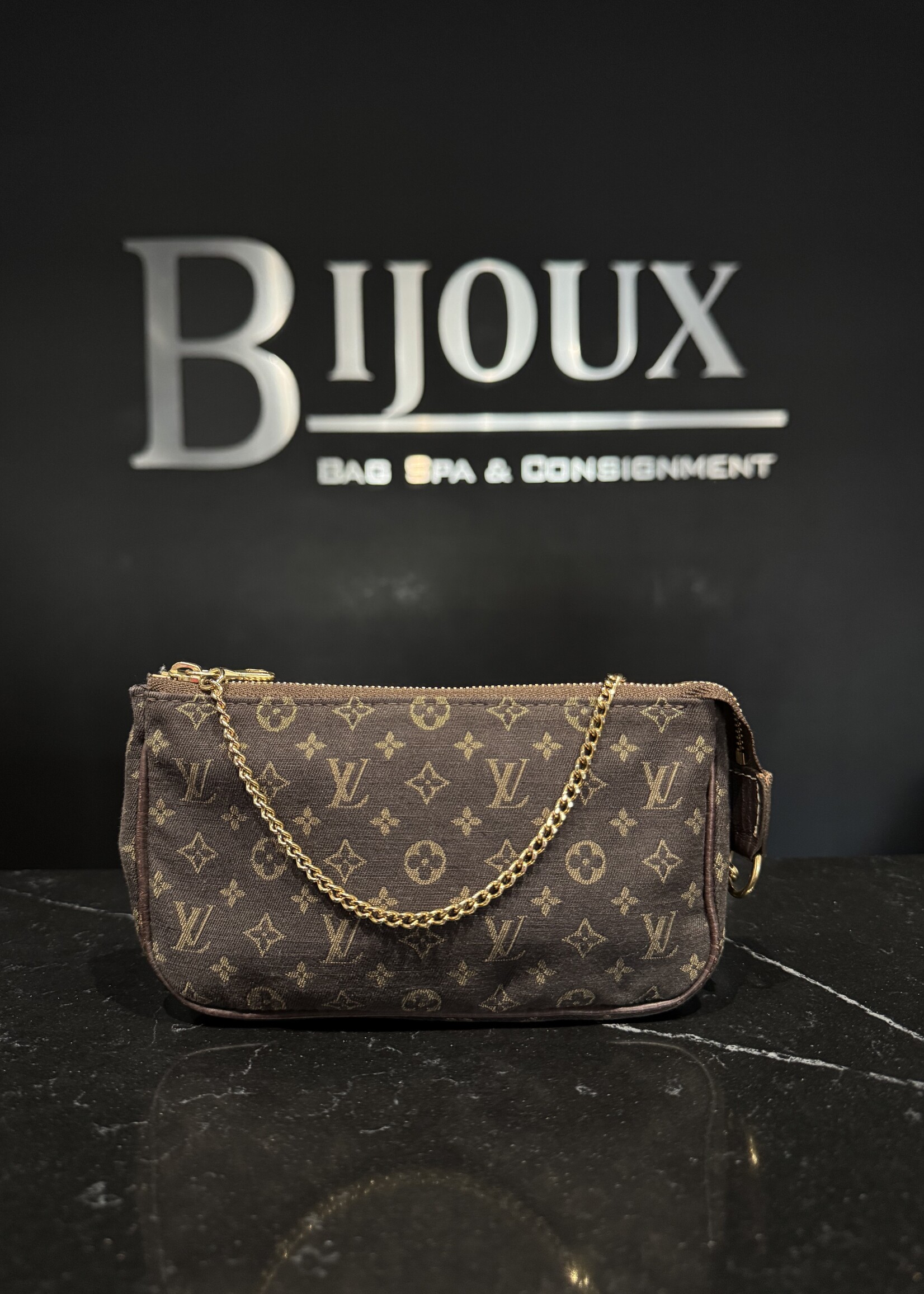 Louis Vuitton SOLD - Louis Vuitton Mini Lin Bucket PM Pouch