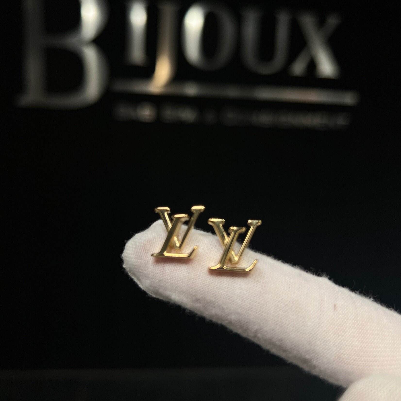 Louis Vuitton Louis Vuitton Stud Logo Earrings