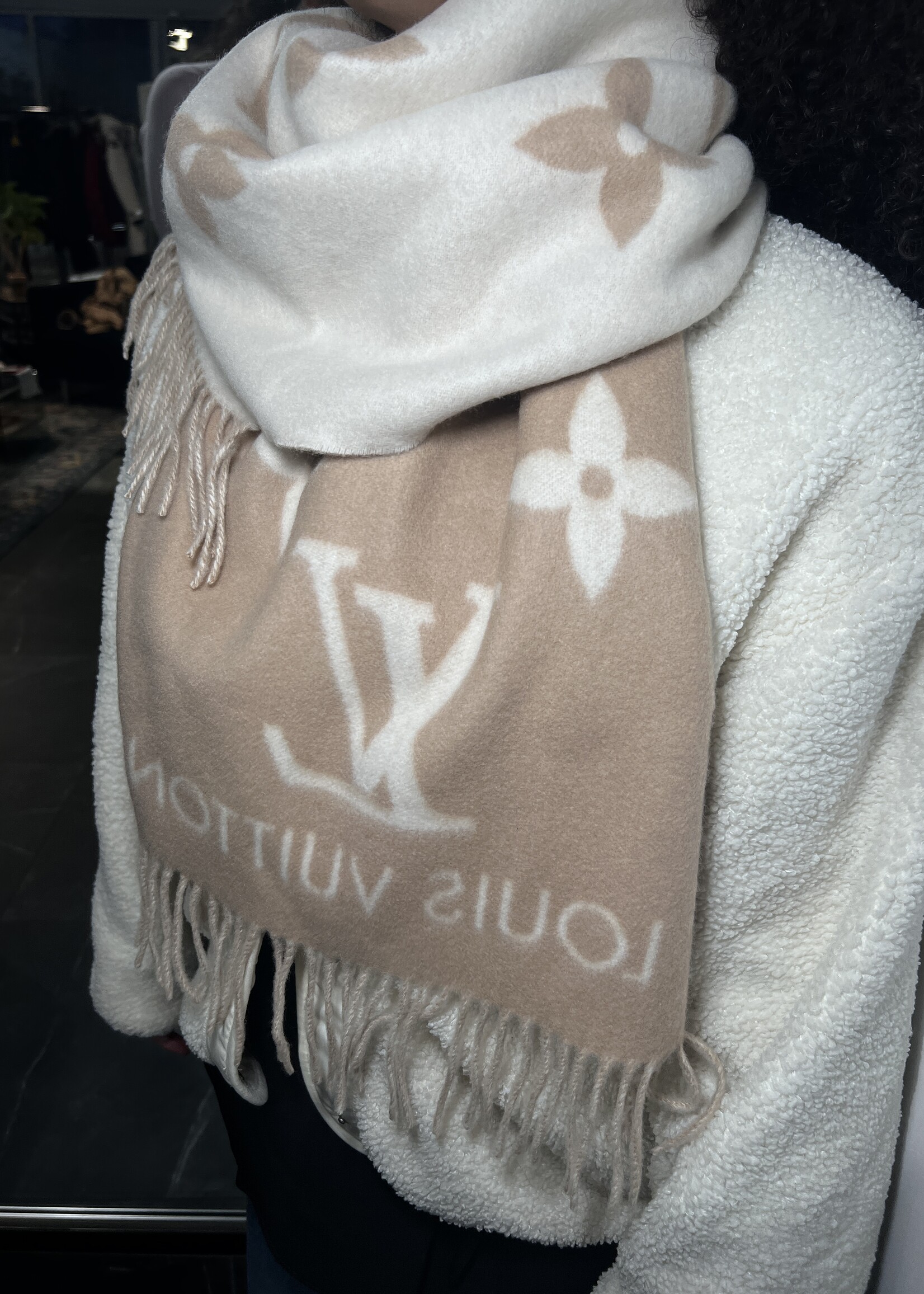 Louis Vuitton SOLD - Louis Vuitton Reikjavik Cashmere Scraf