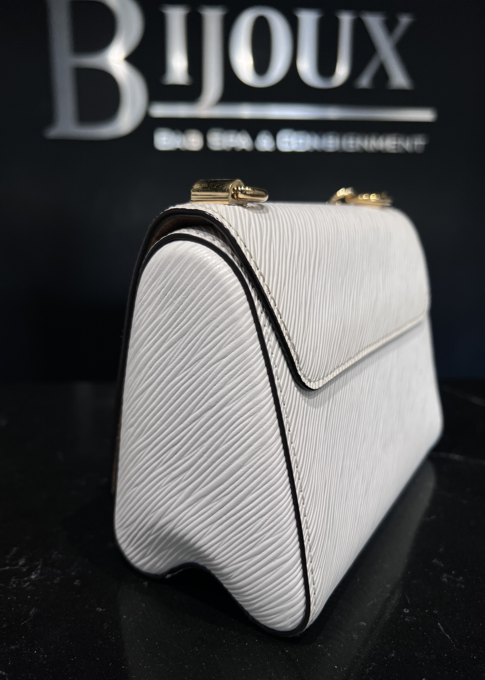 Louis Vuitton SOLD - Louis Vuitton Twist PM White