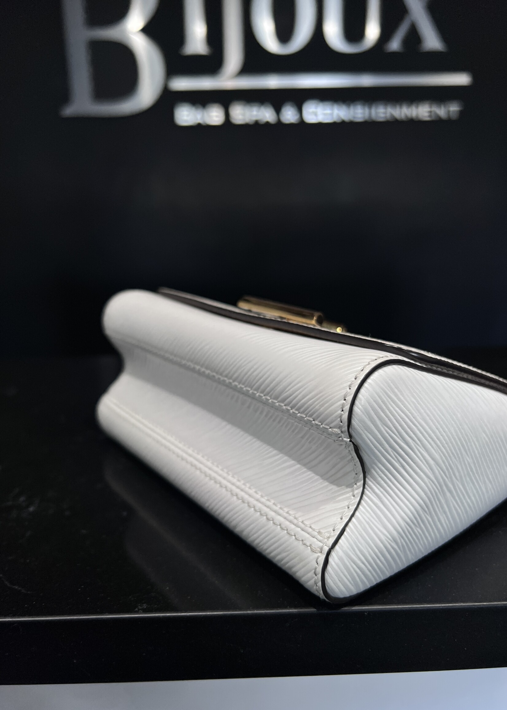 Louis Vuitton SOLD - Louis Vuitton Twist PM White