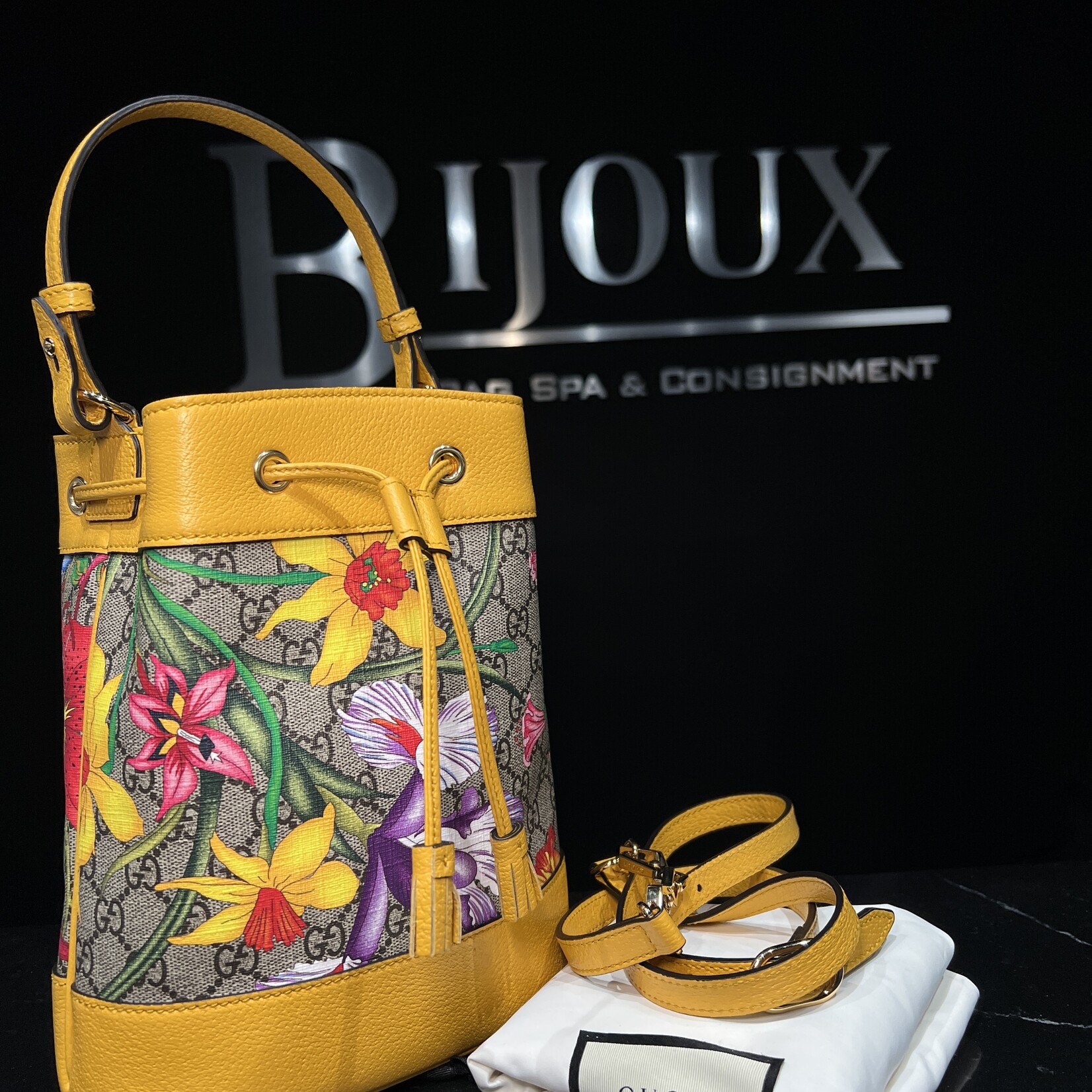 Gucci Gucci Monogram Flora Small Ophidia Bucket Bag