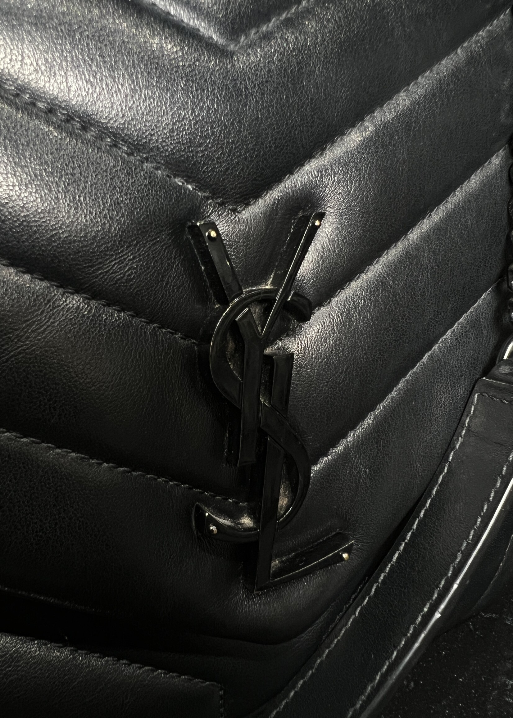 Saint Laurent Saint Laurent Medium Lou BHW