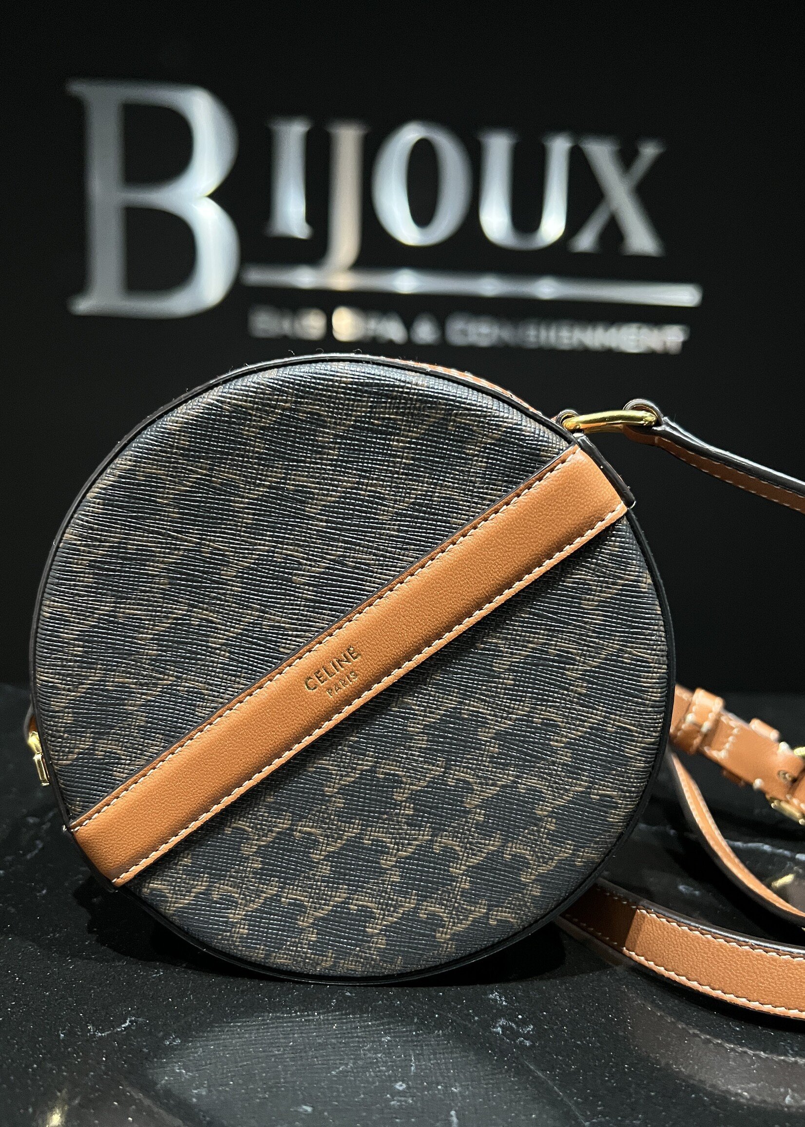 Celine Celine Bandouliere Round Bag