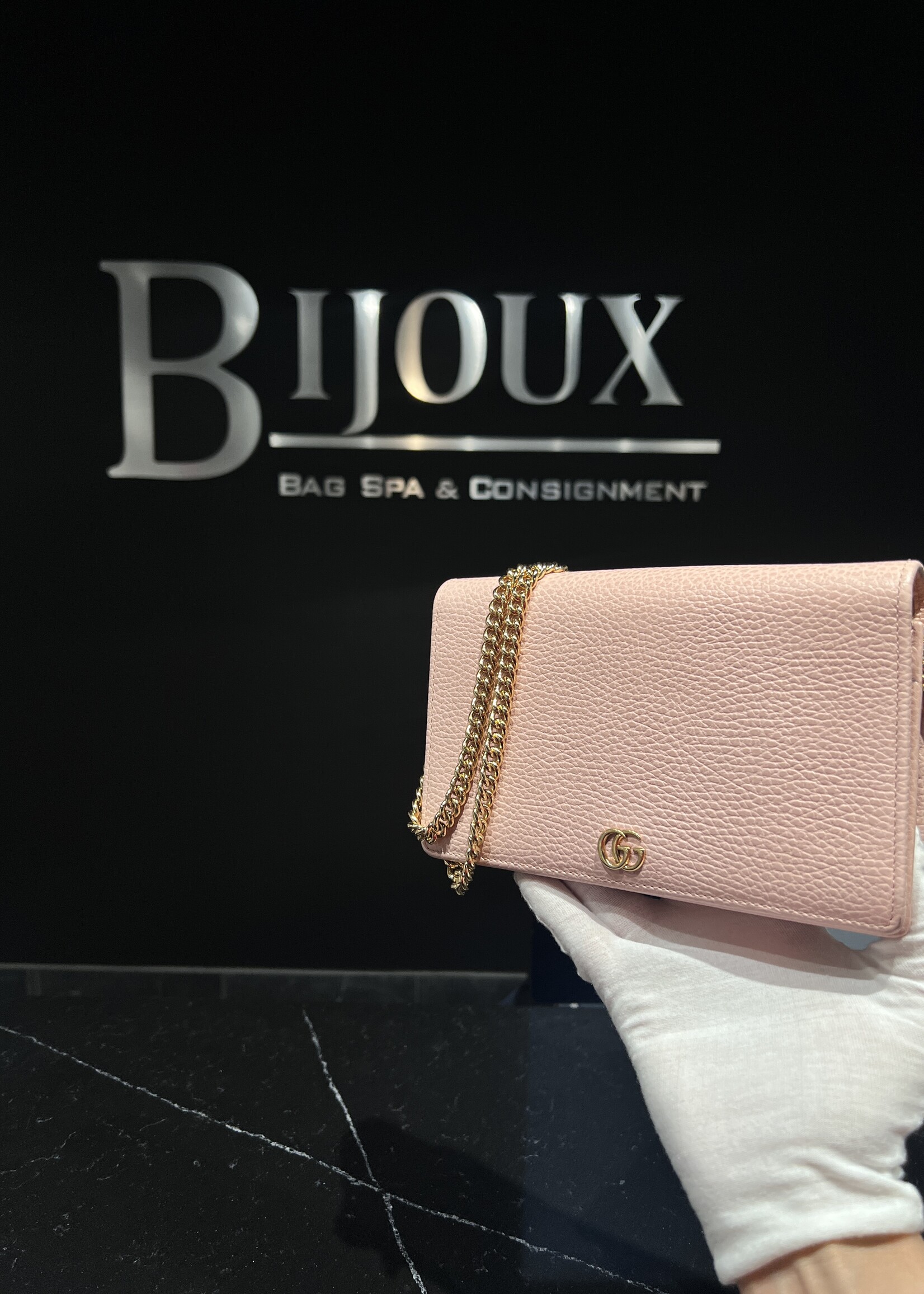 Gucci SOLD - Gucci Marmont Pink WOC