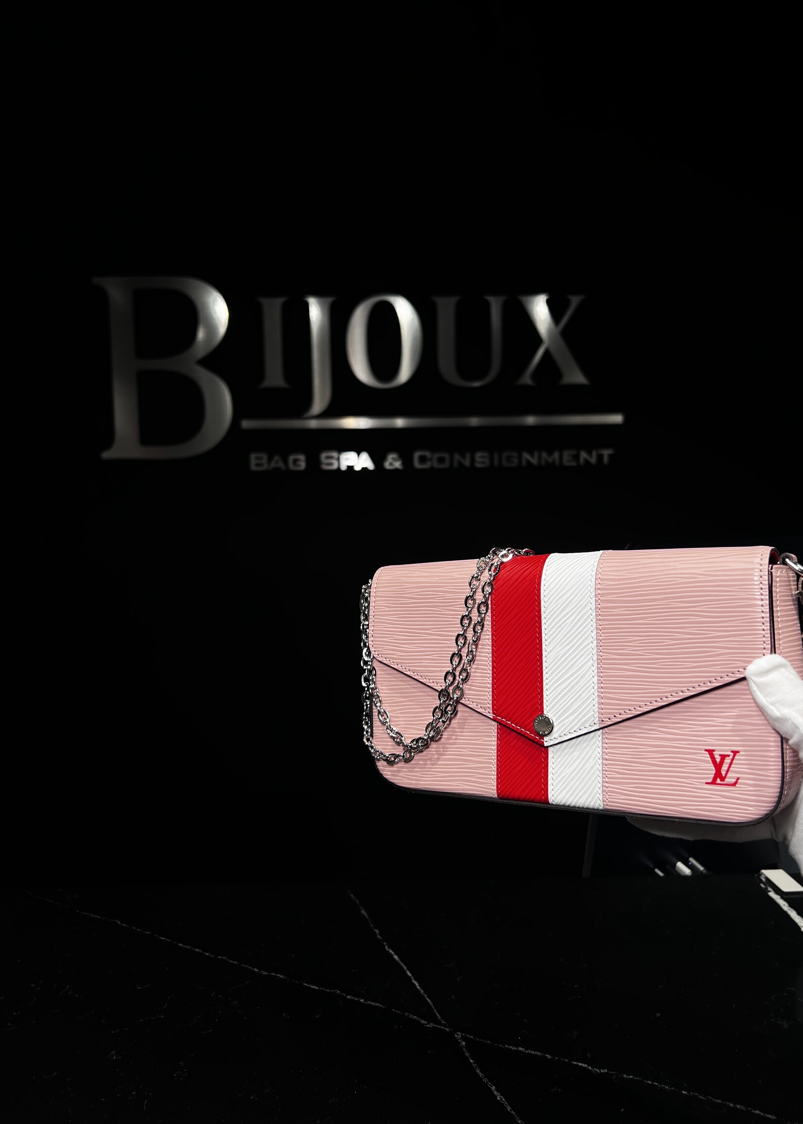 Louis Vuitton SOLD - Louis Vuitton Epi Felicie Pochette Pink