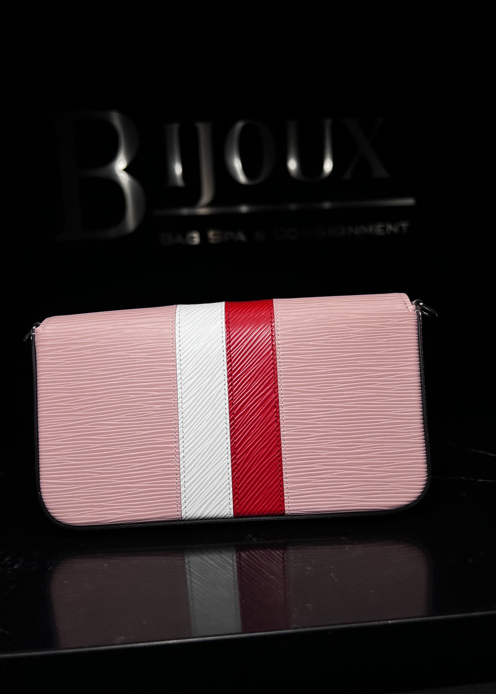 Louis Vuitton Louis Vuitton Epi Felicie Pochette Pink