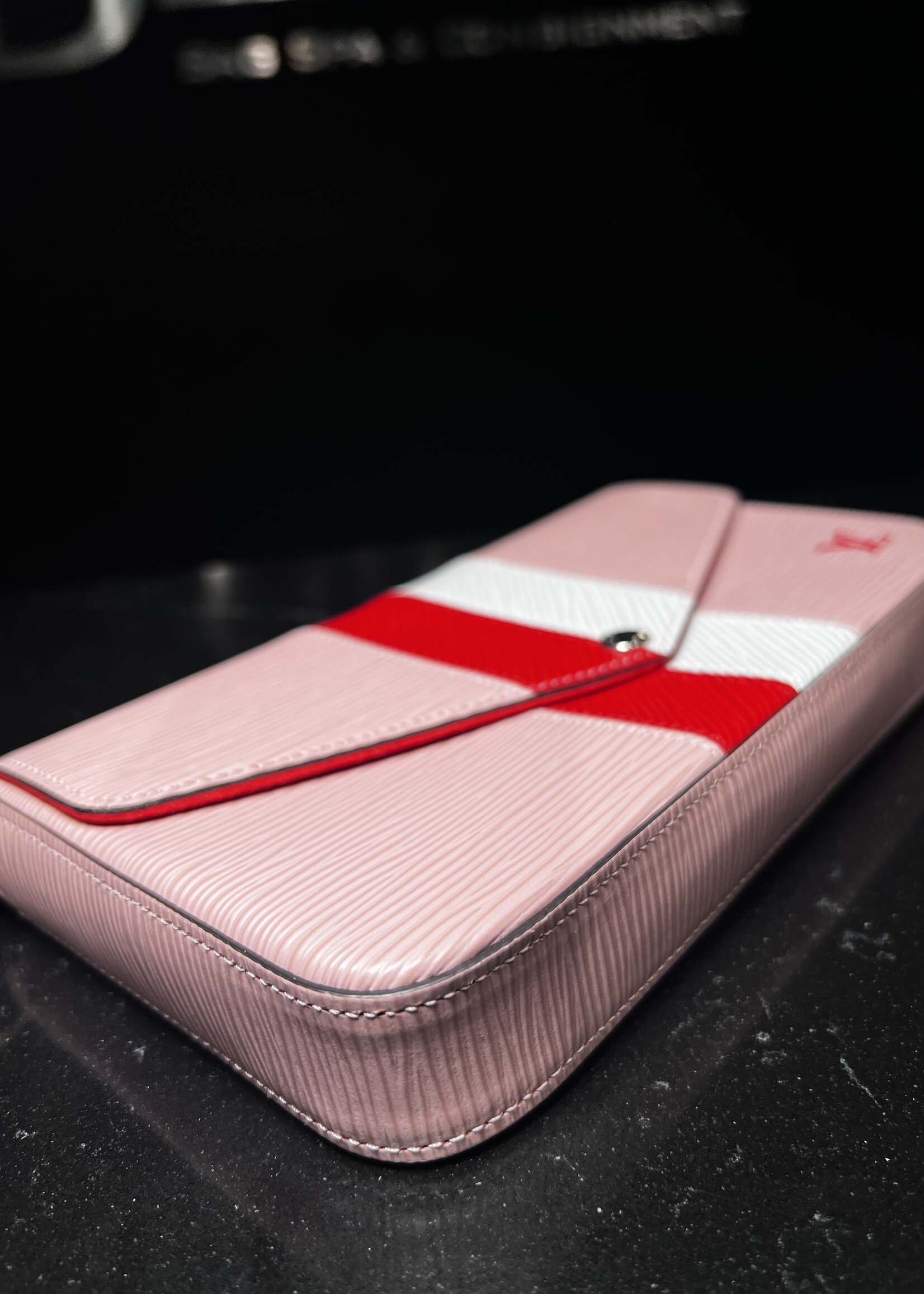 Louis Vuitton Louis Vuitton Epi Felicie Pochette Pink