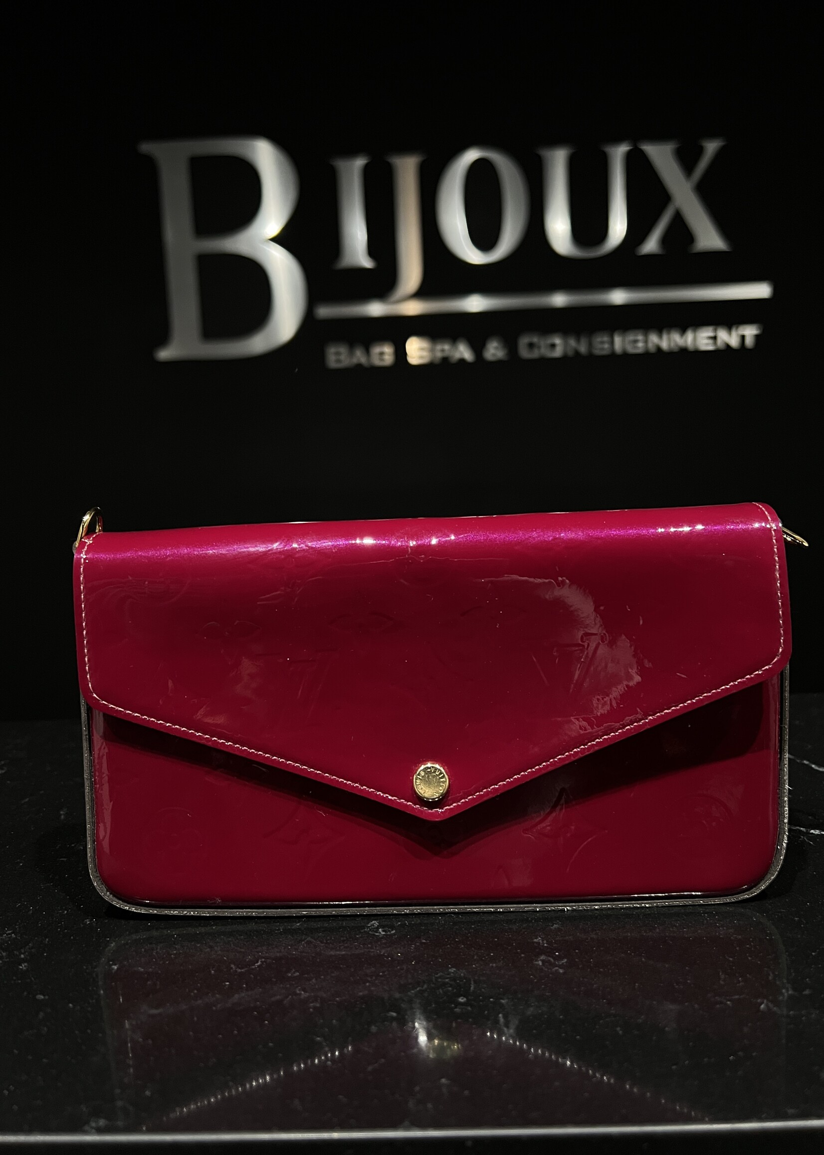 Louis Vuitton Louis Vuitton Pochette Felicie Vernis