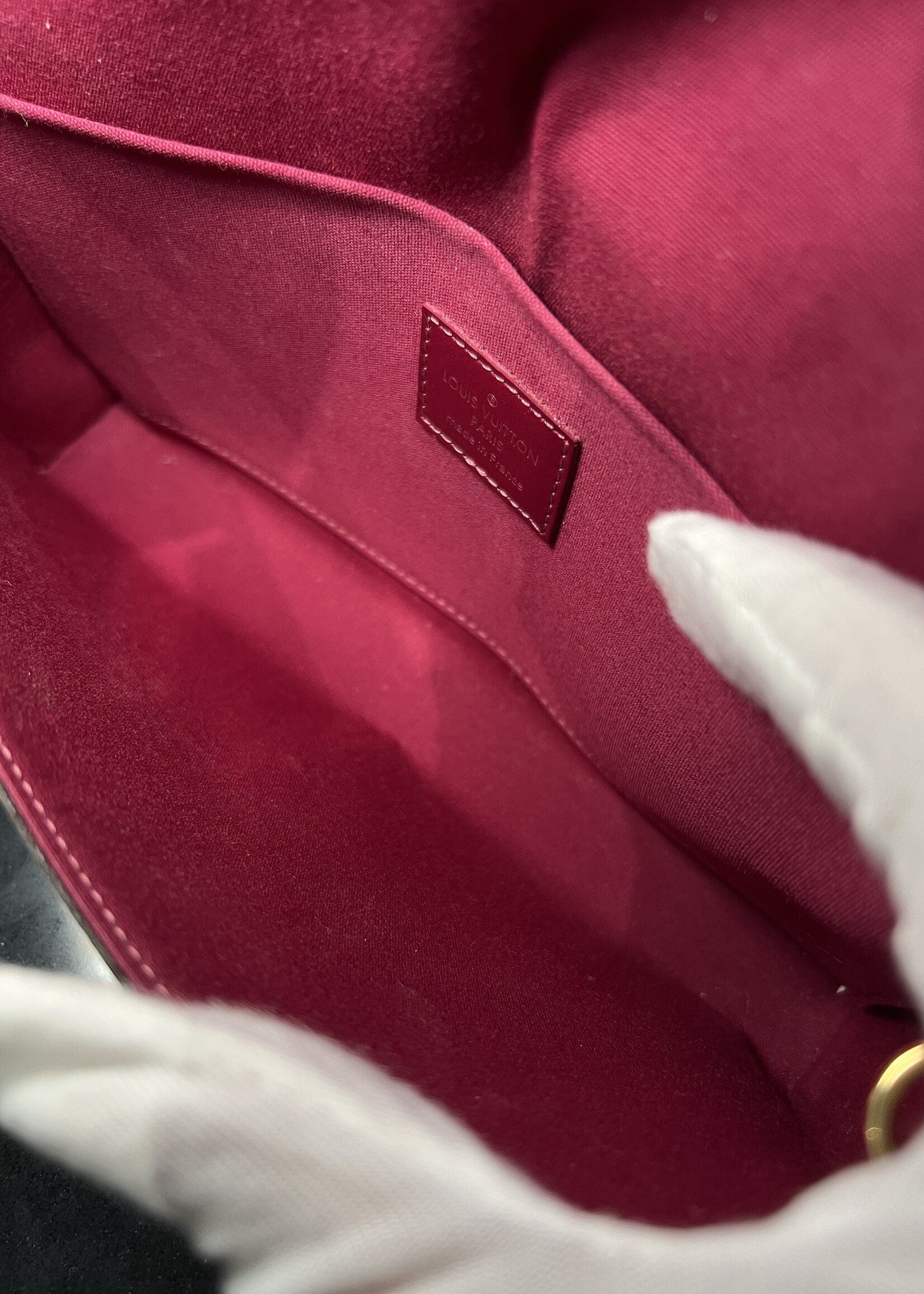 Louis Vuitton Louis Vuitton Pochette Felicie Vernis