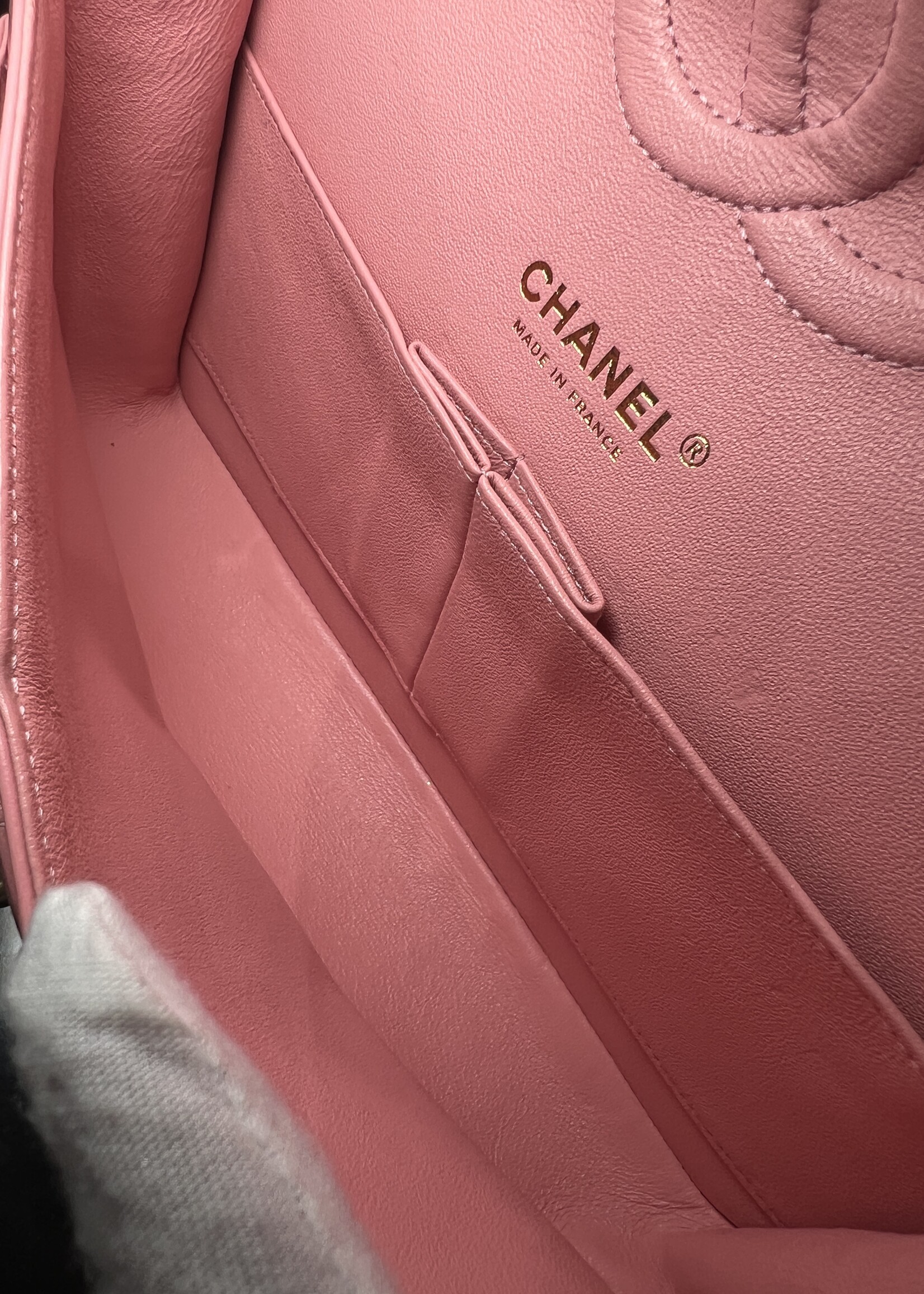 Chanel Chanel Medium Double Flap Lambskin Pink