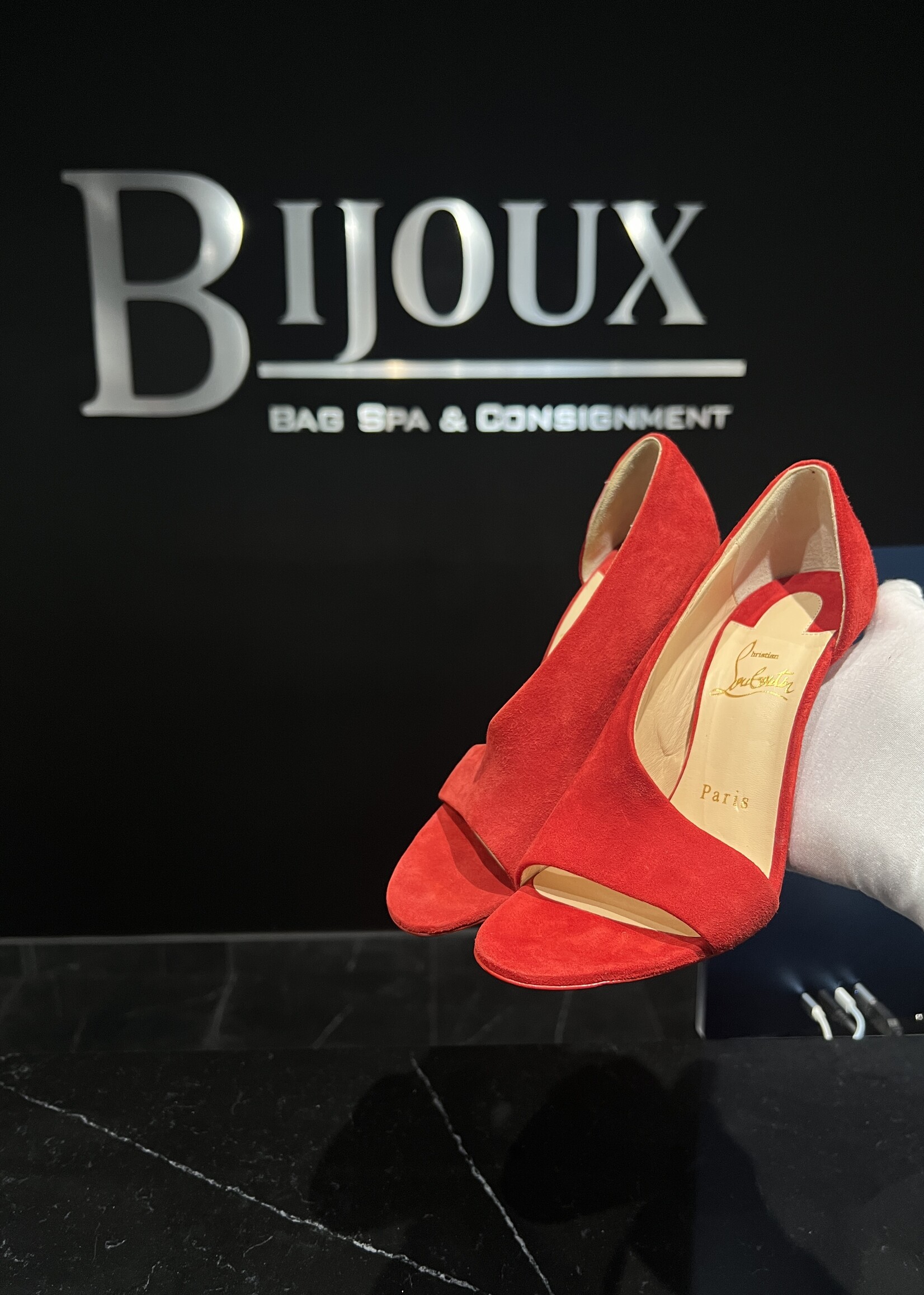 Christian Louboutin Christian Louboutin Phoebe Pumps 36