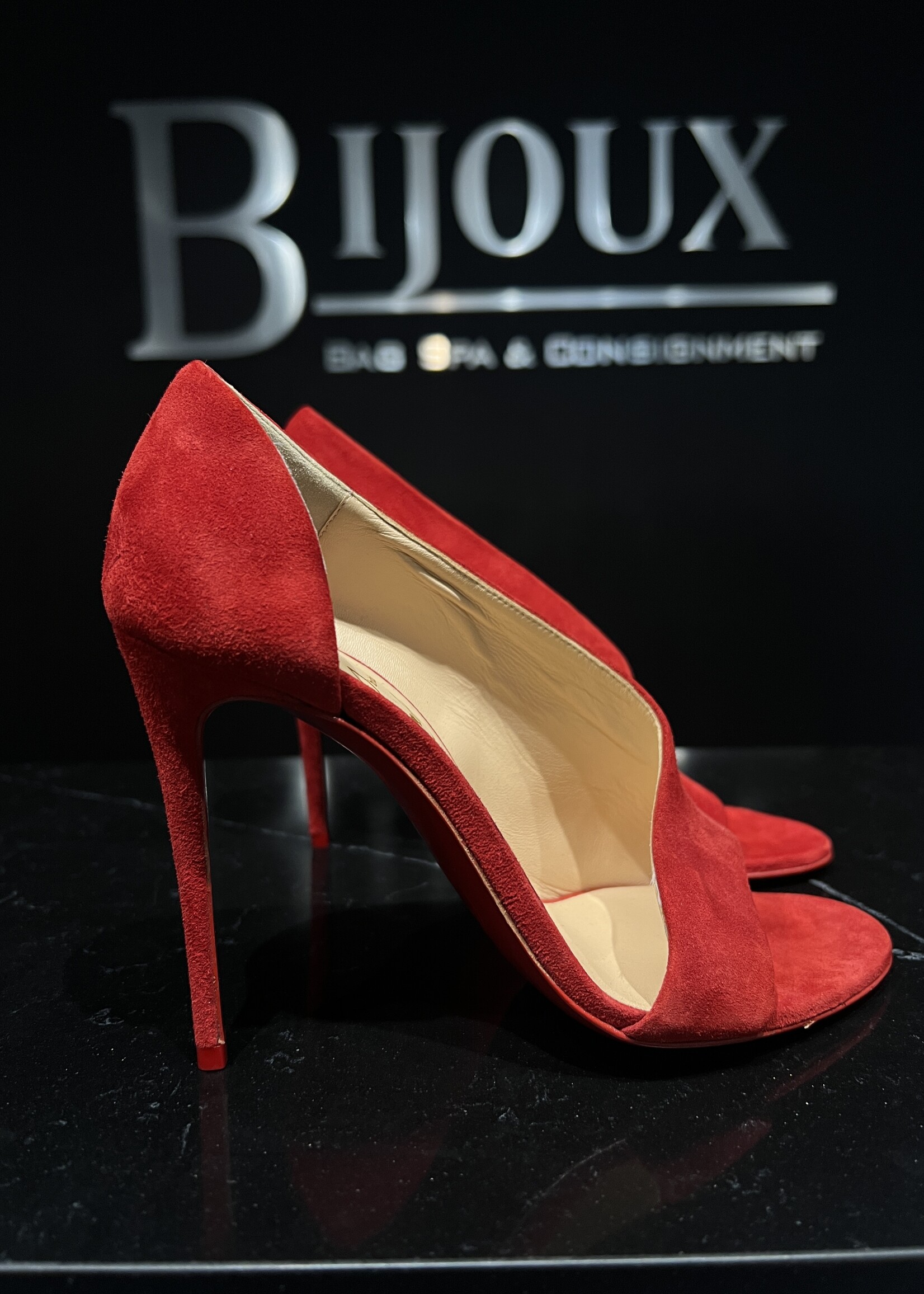 Christian Louboutin Christian Louboutin Phoebe Pumps 36