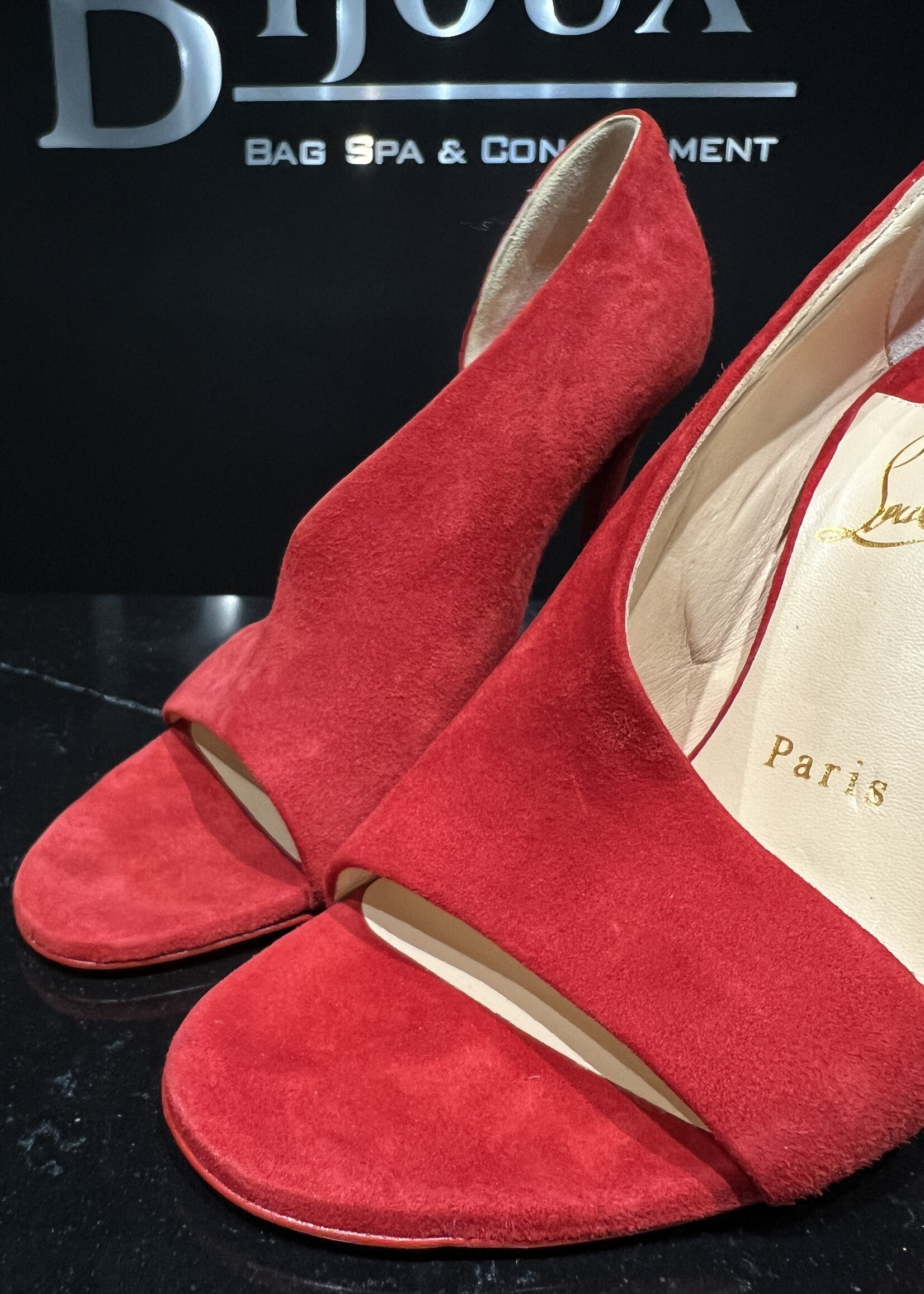 Christian Louboutin Christian Louboutin Phoebe Pumps 36