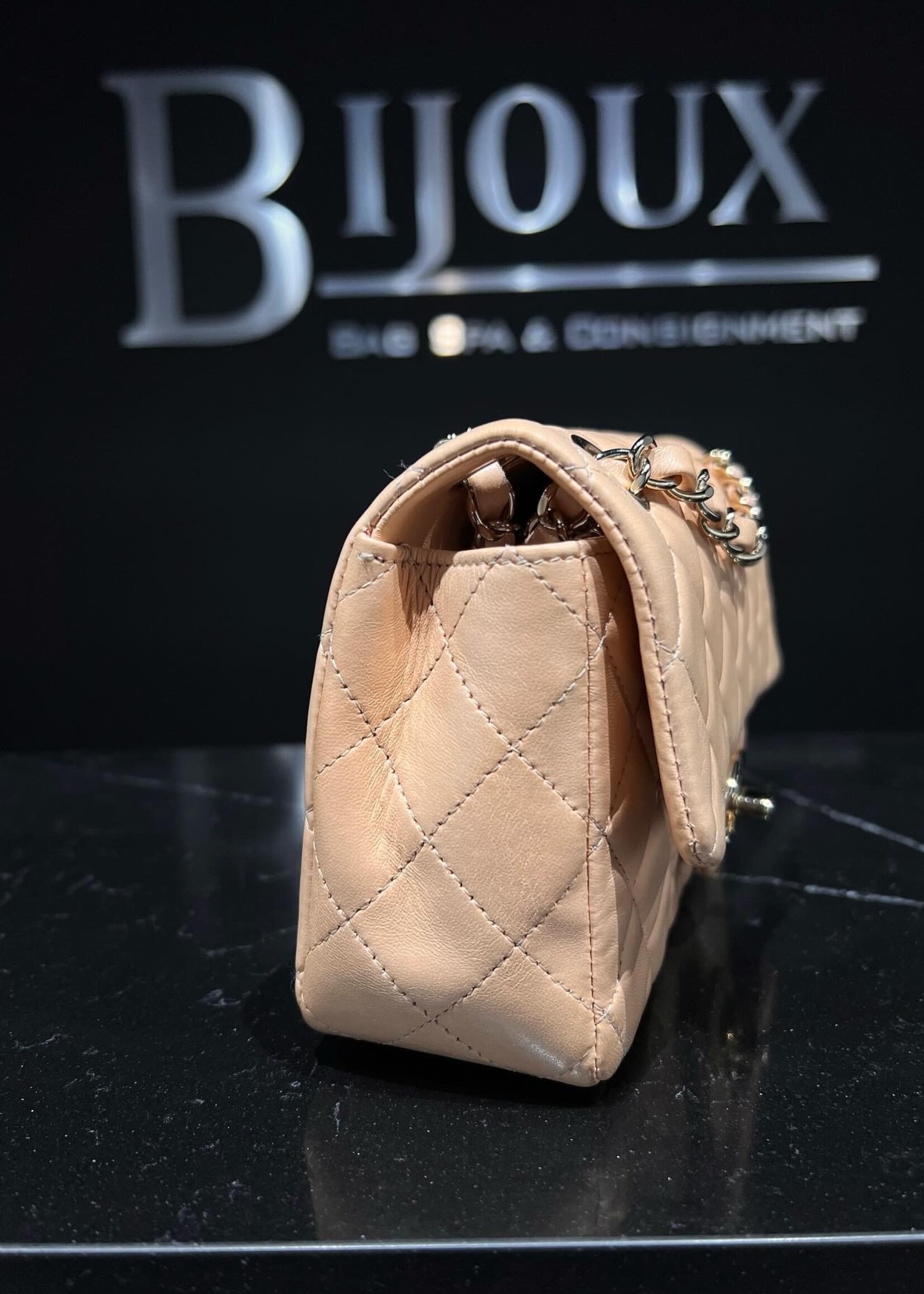 Chanel Chanel Mini Flap Bag GHW