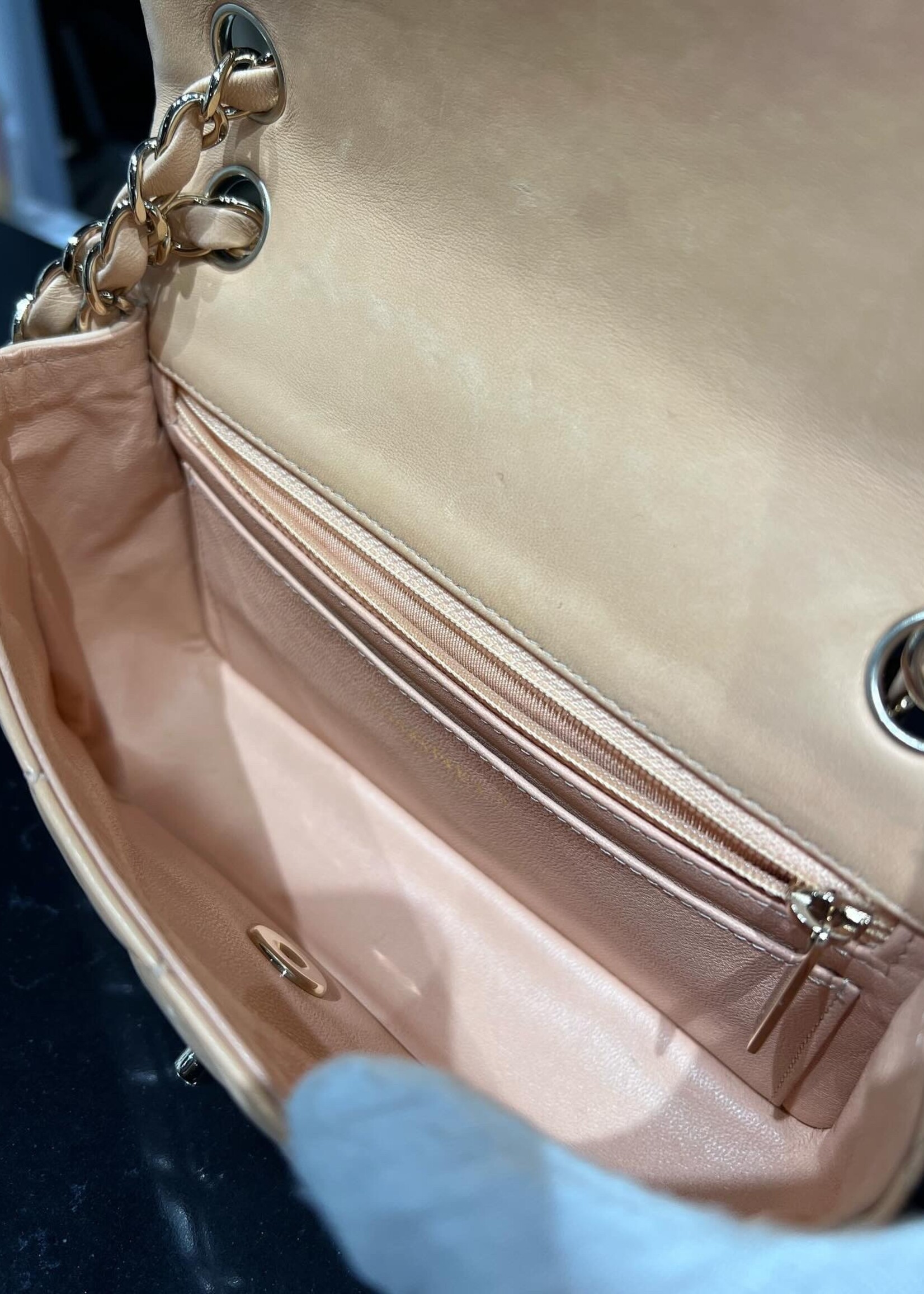 Chanel Chanel Mini Flap Bag GHW