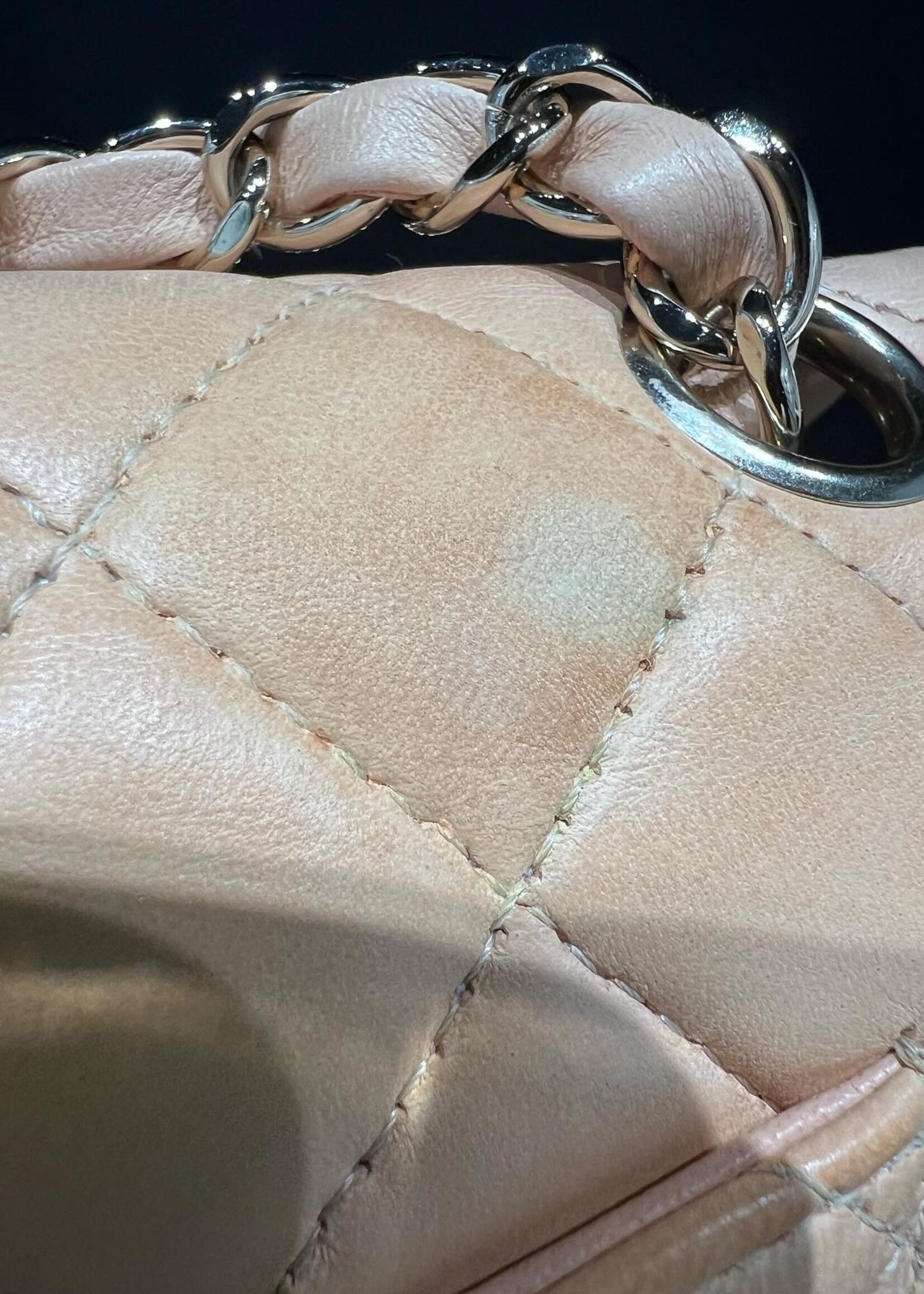 Chanel Chanel Mini Flap Bag GHW