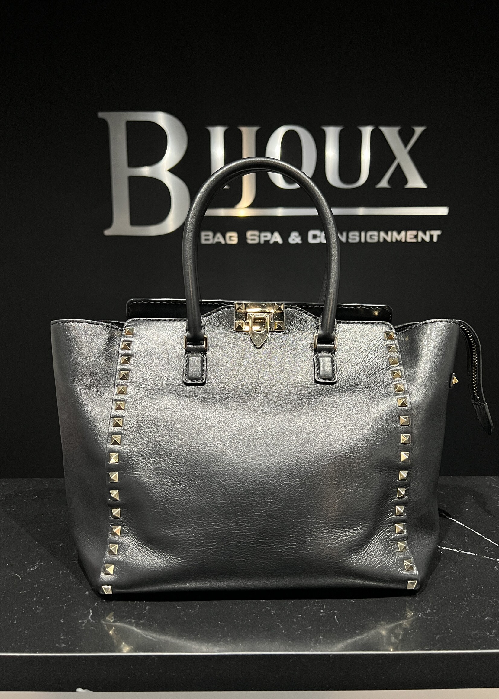 Valentino Valentino Garavani Rockstud Medium Bag