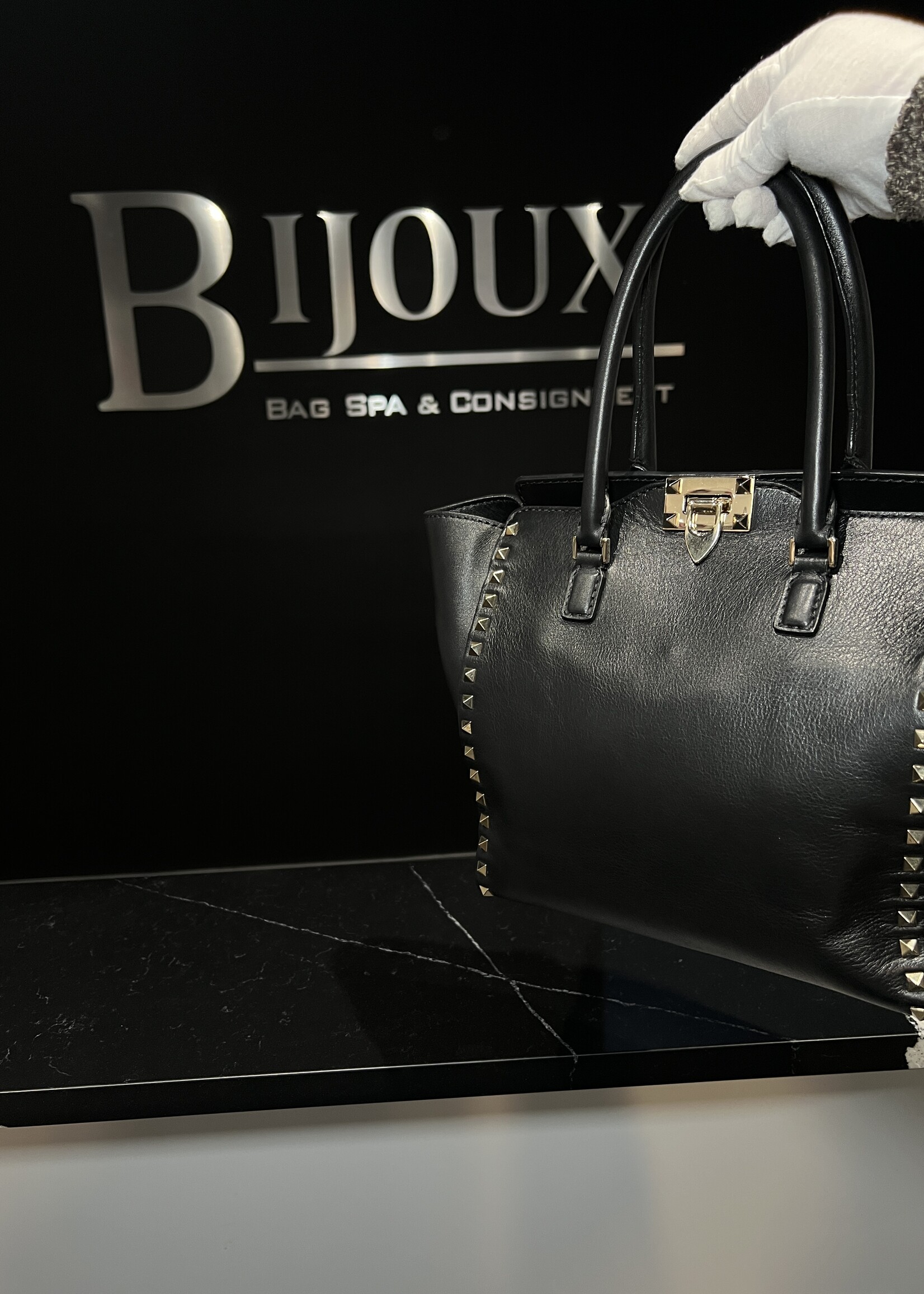 Valentino Valentino Garavani Rockstud Medium Bag