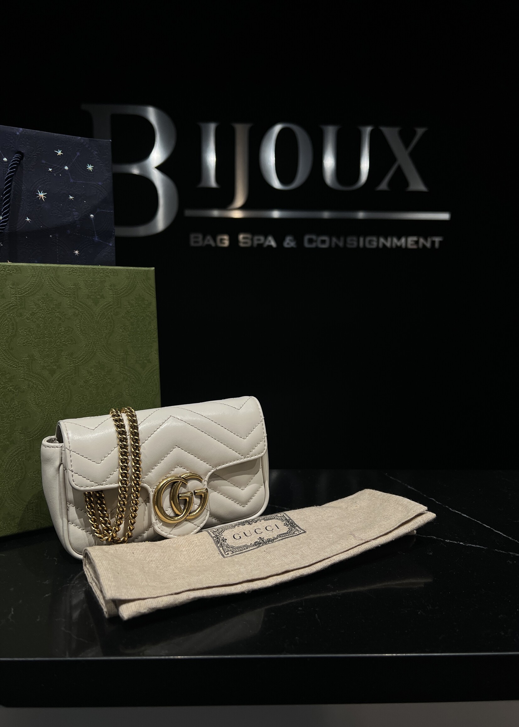 Gucci SOLD - Gucci Super Mini Marmont
