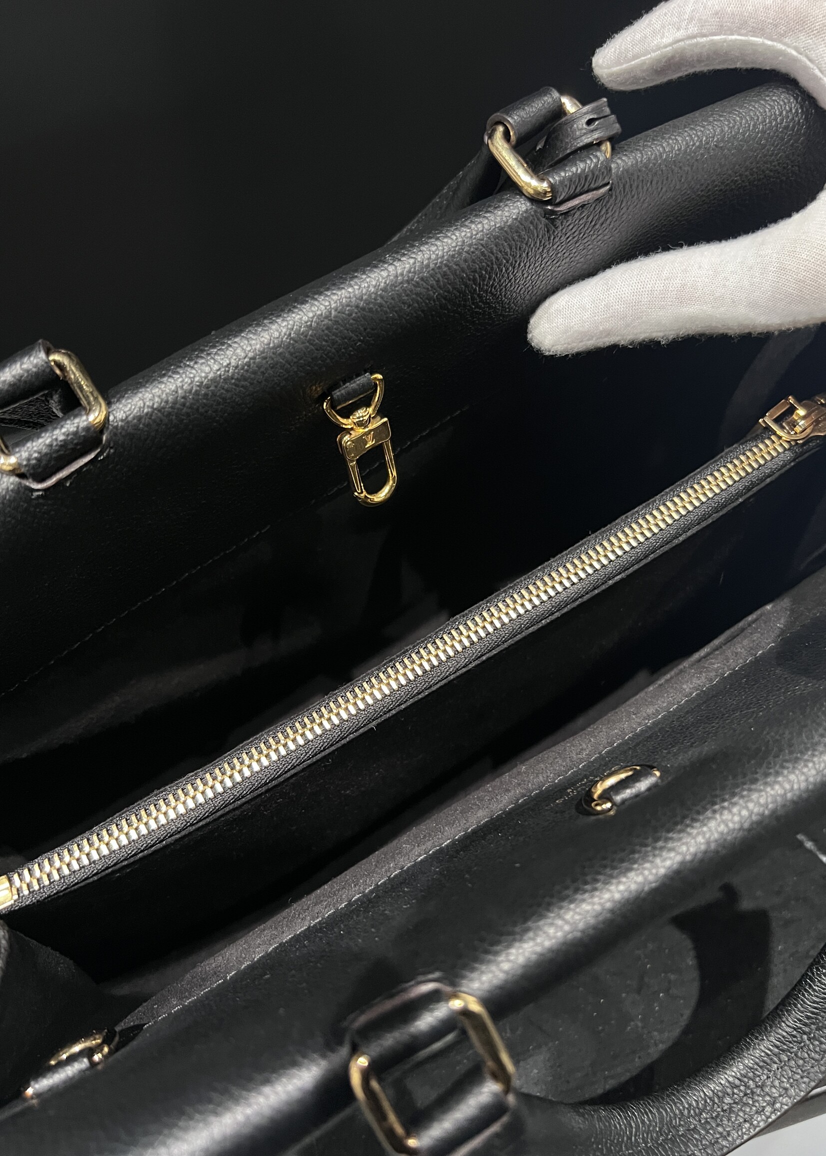 Louis Vuitton Louis Vuitton Venus Monogram