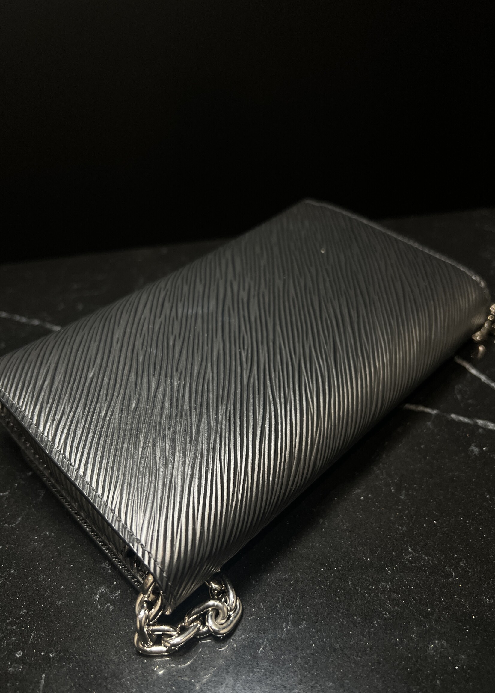 Louis Vuitton Louis Vuitton Twist Epi Wallet on Chain
