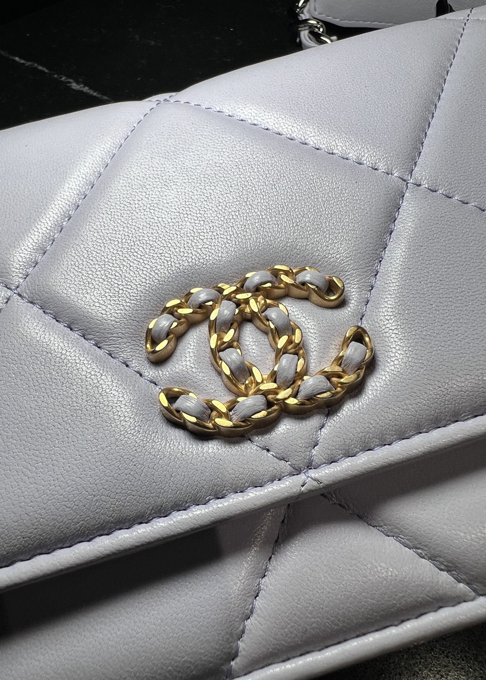 Chanel Chanel 19 Wallet on Chain Lilac