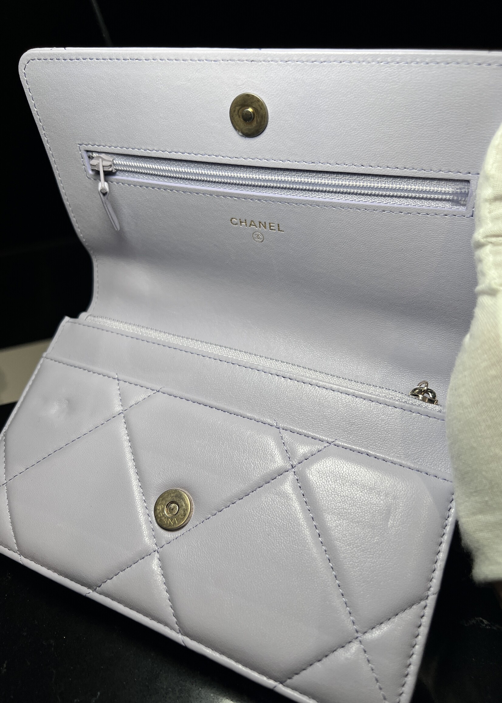 Chanel Chanel 19 Wallet on Chain Lilac