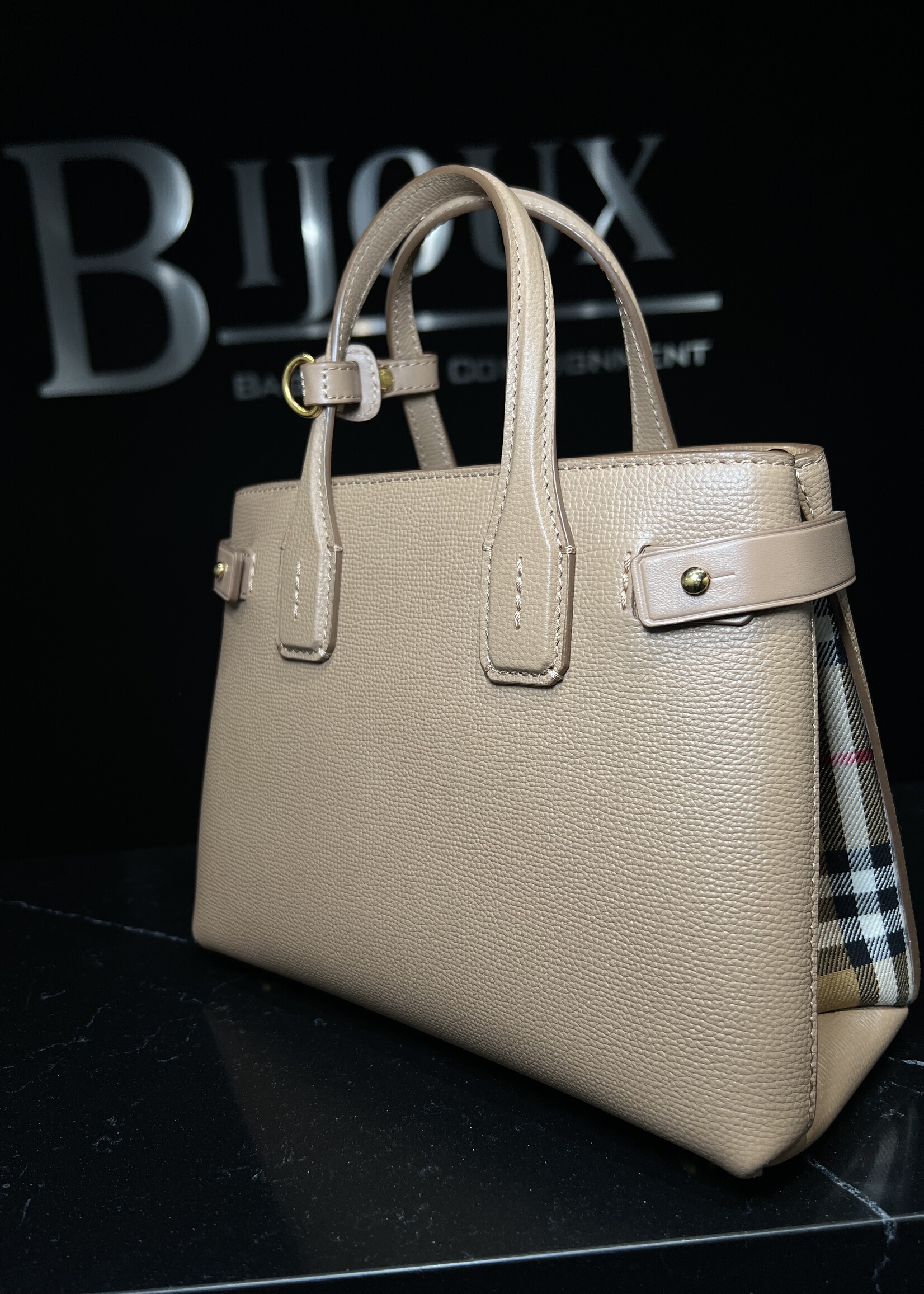 Burberry Burberry Small Beige Banner