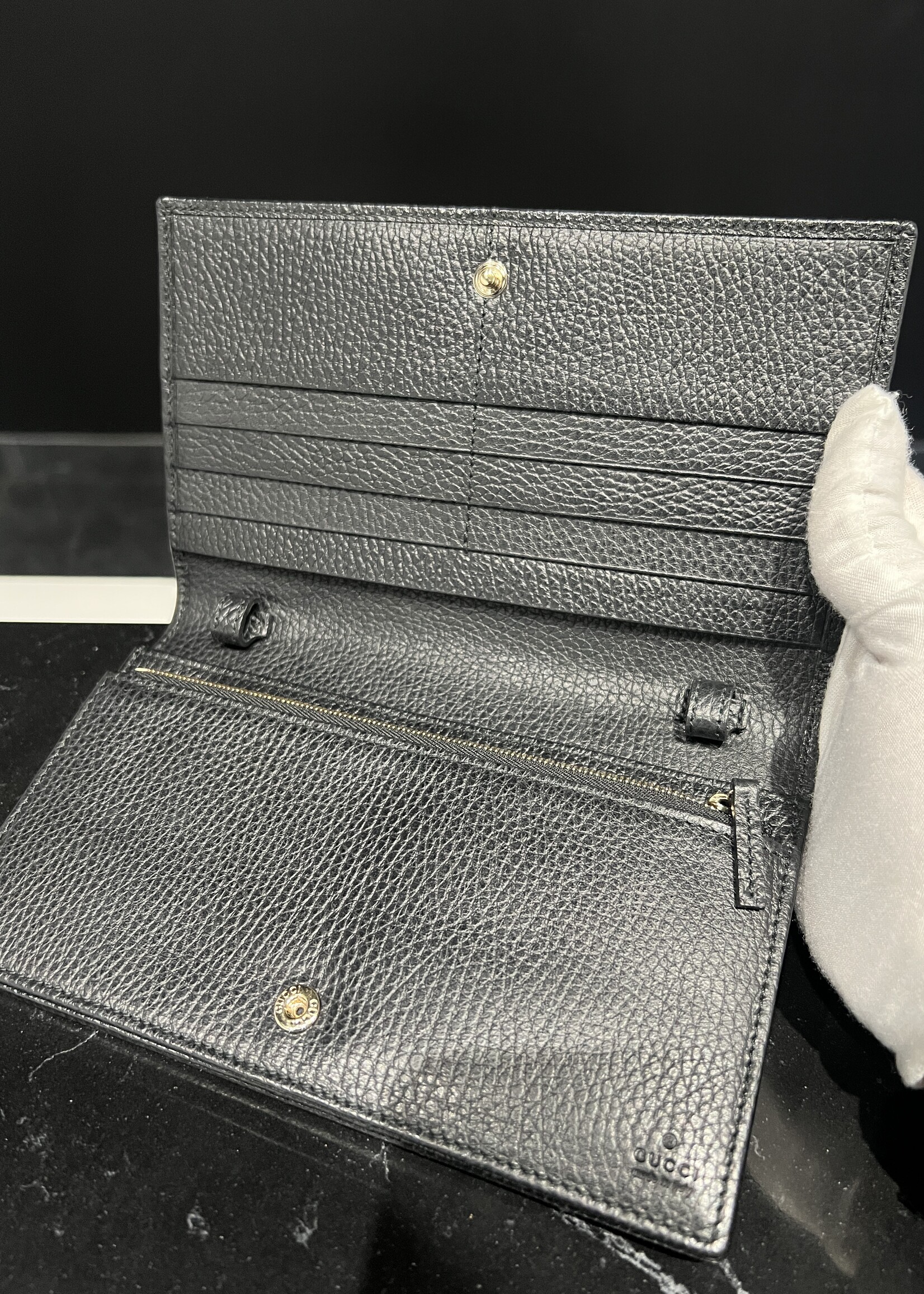 Gucci SOLD - Gucci Black Grained Swing Wallet on Chain