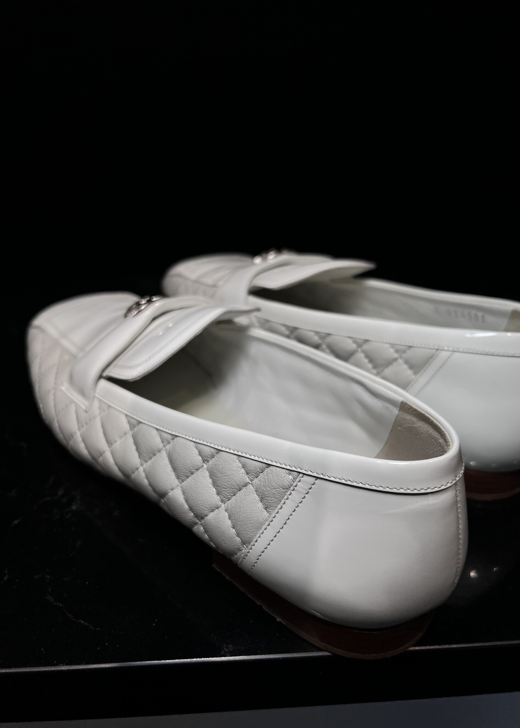 Chanel Chanel White Quilted Loafers 40