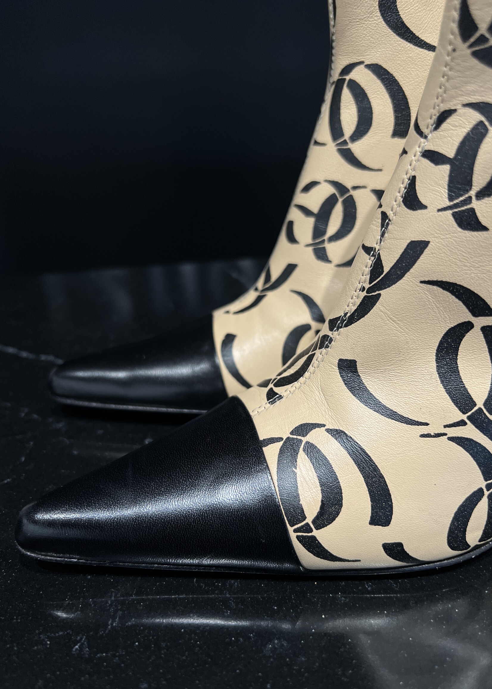 Chanel CC Vintage Boots 35.5