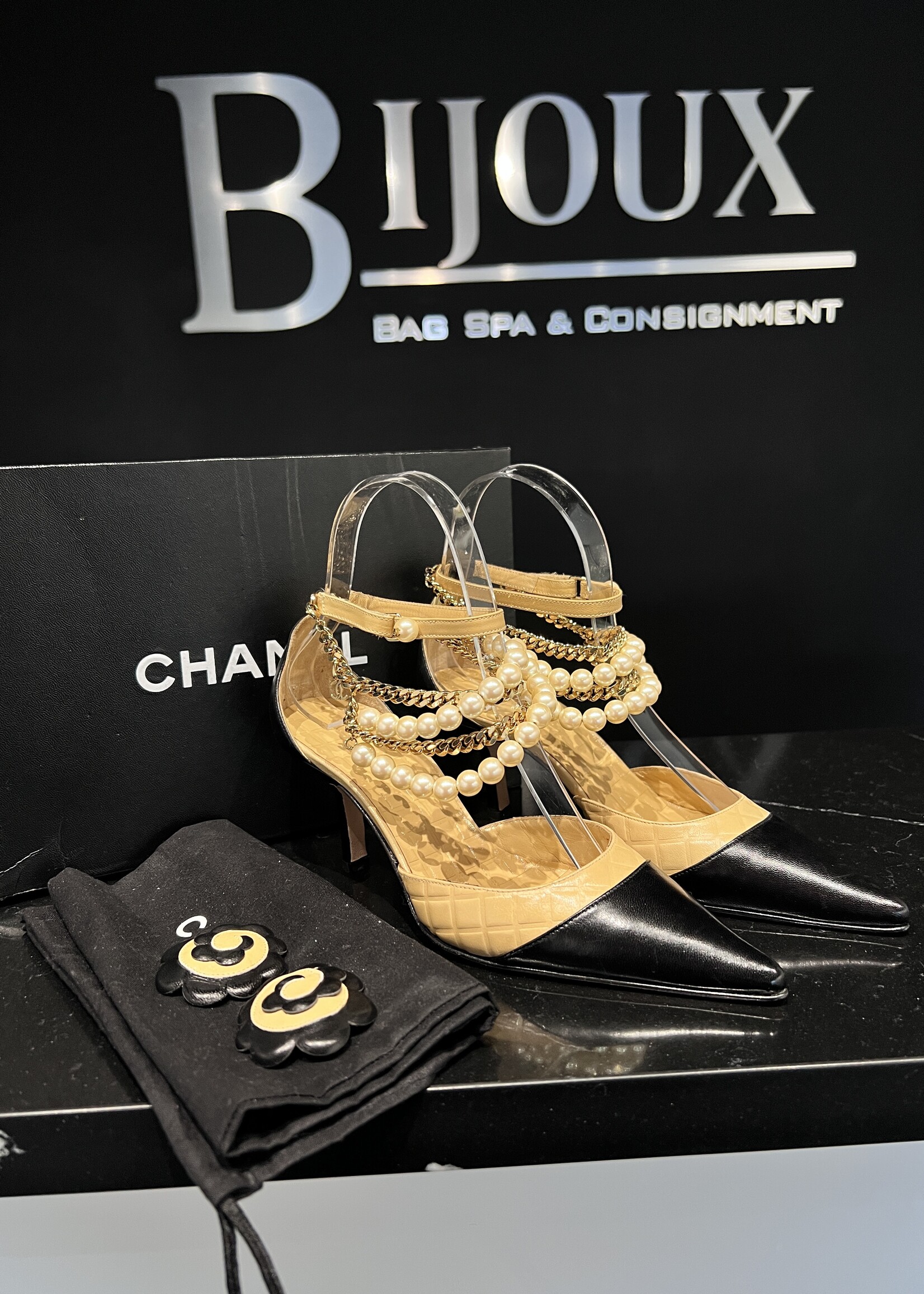 Chanel Chanel Pearl Heel 35