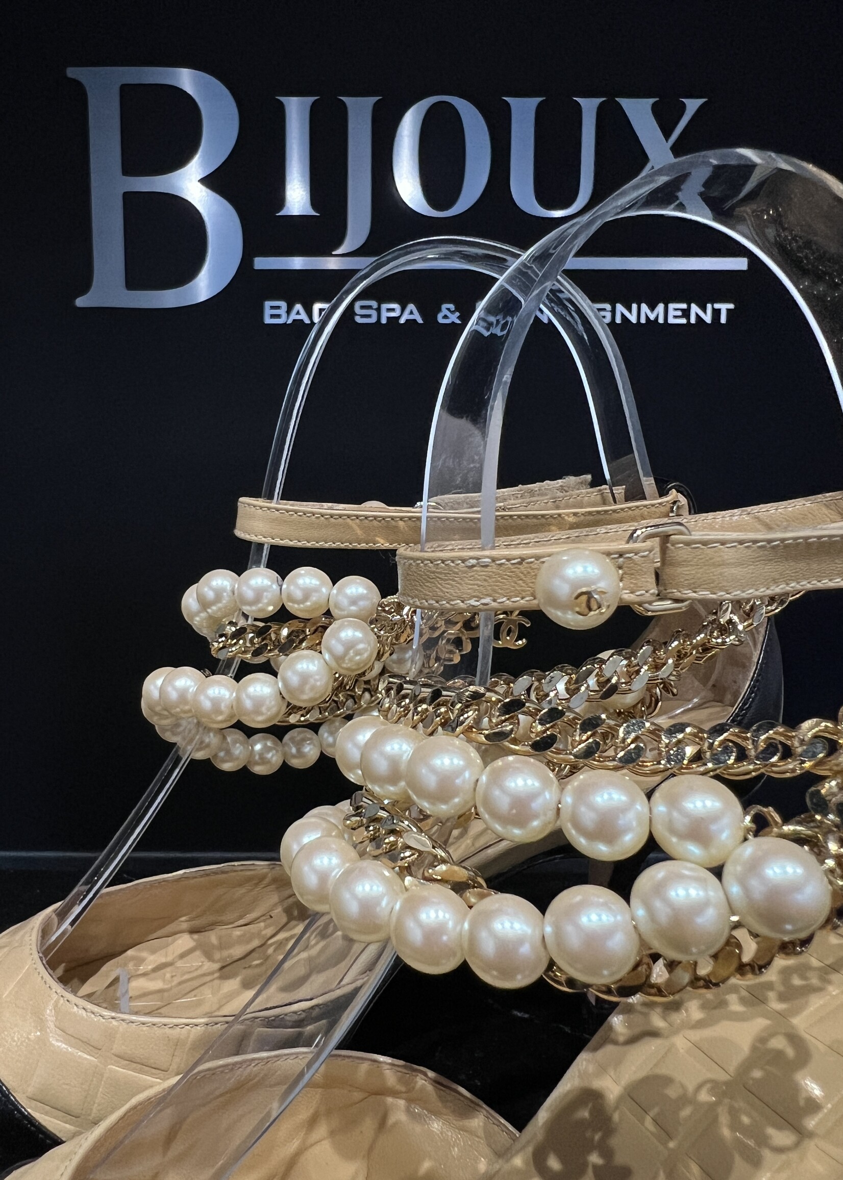 Chanel Chanel Pearl Heel 35