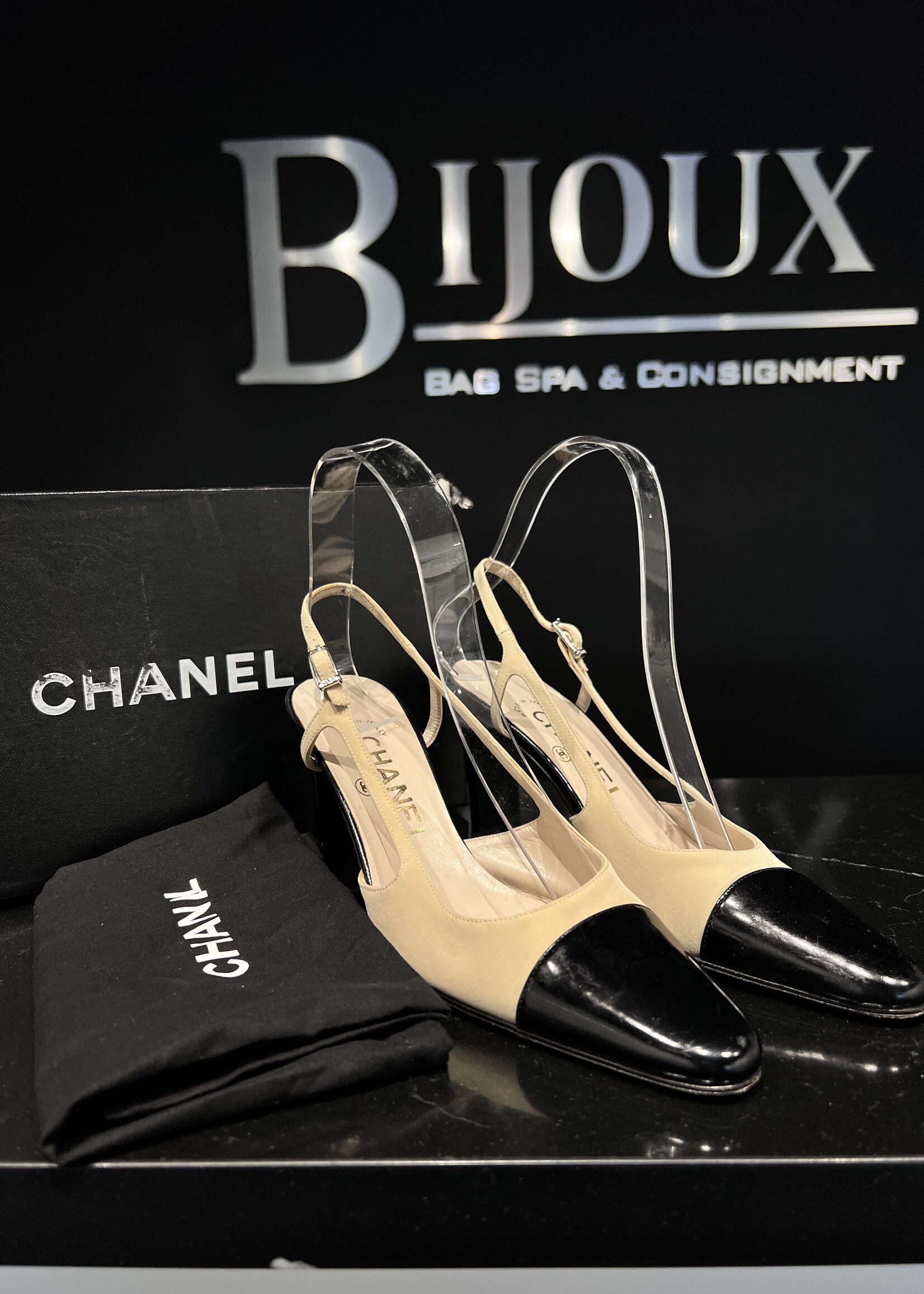 Chanel Chanel Slingback Nude Pumps 36