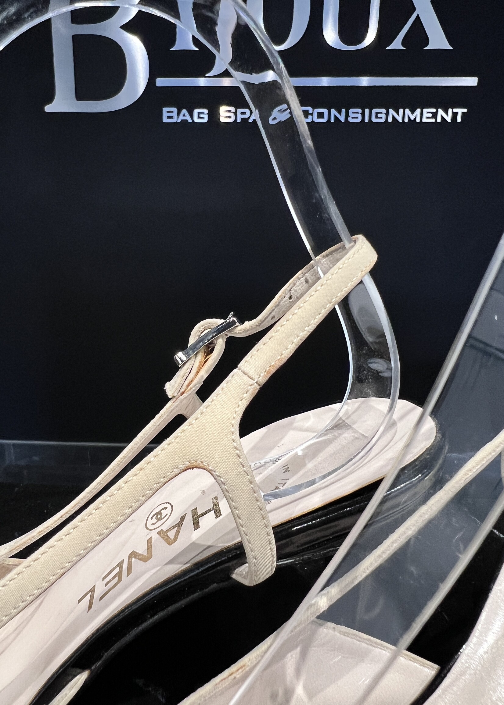 Chanel Chanel Slingback Nude Pumps 36