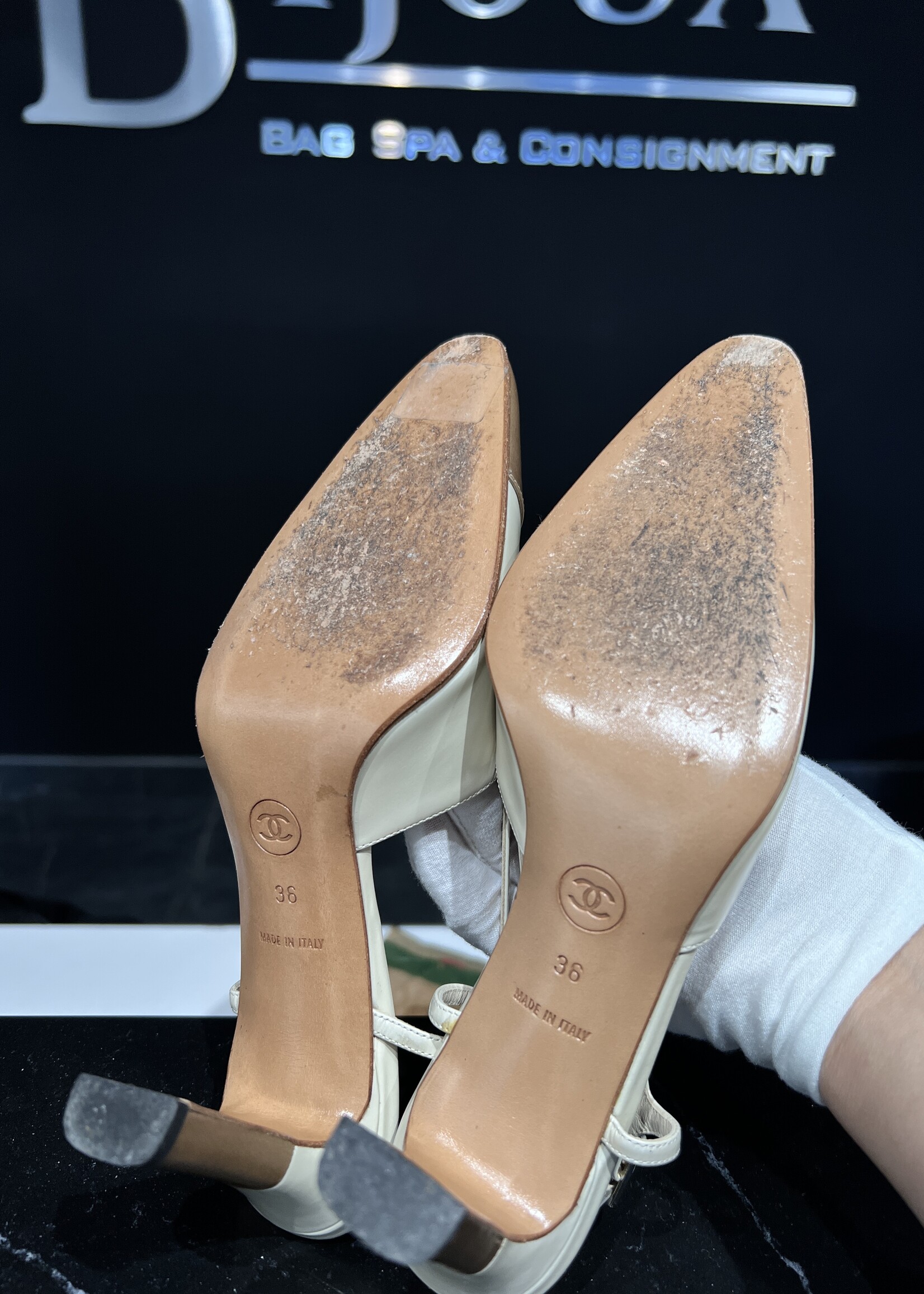 Chanel Chanel Slingback Cream 36