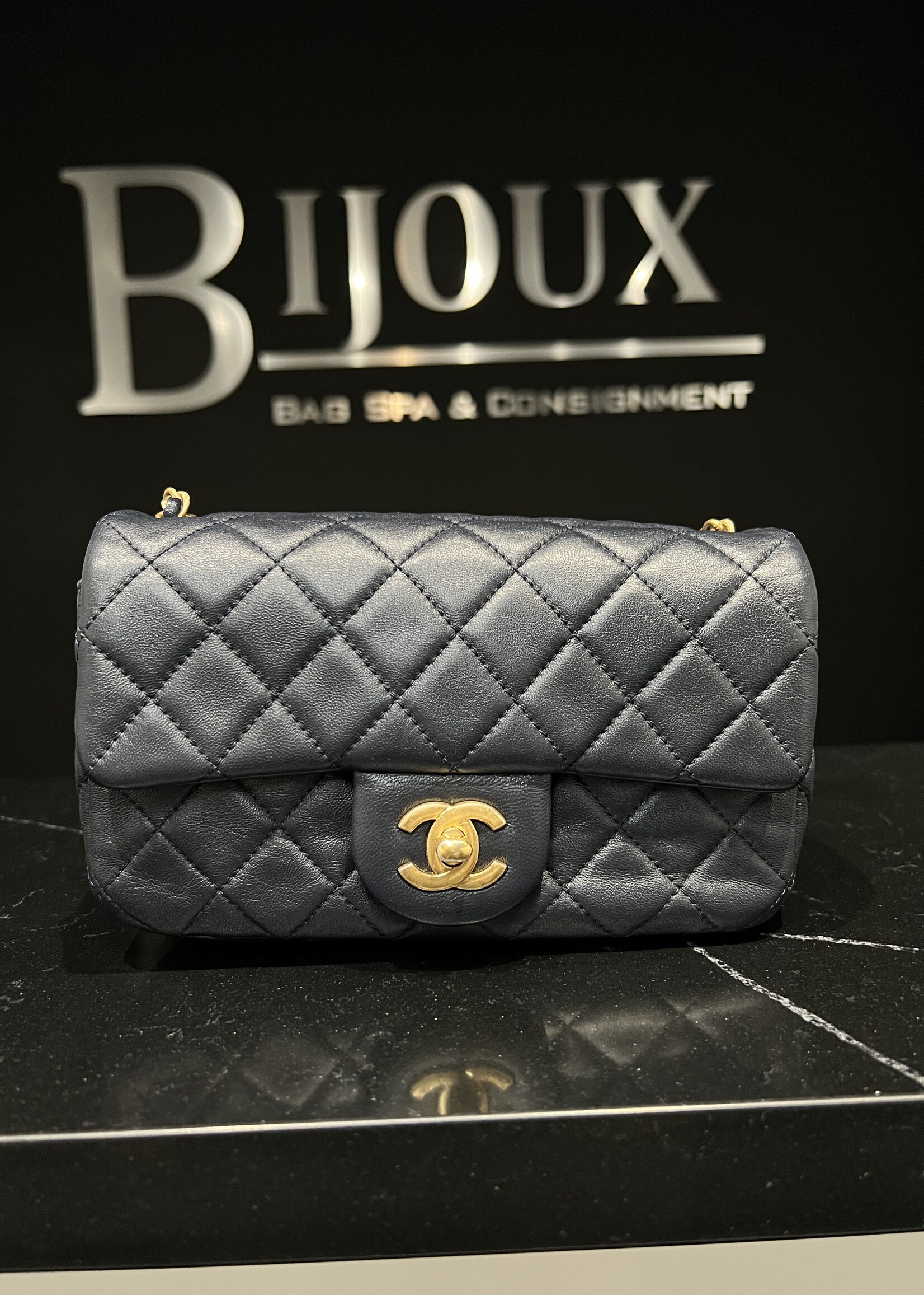 Chanel Chanel Mini Flap Navy Pearl
