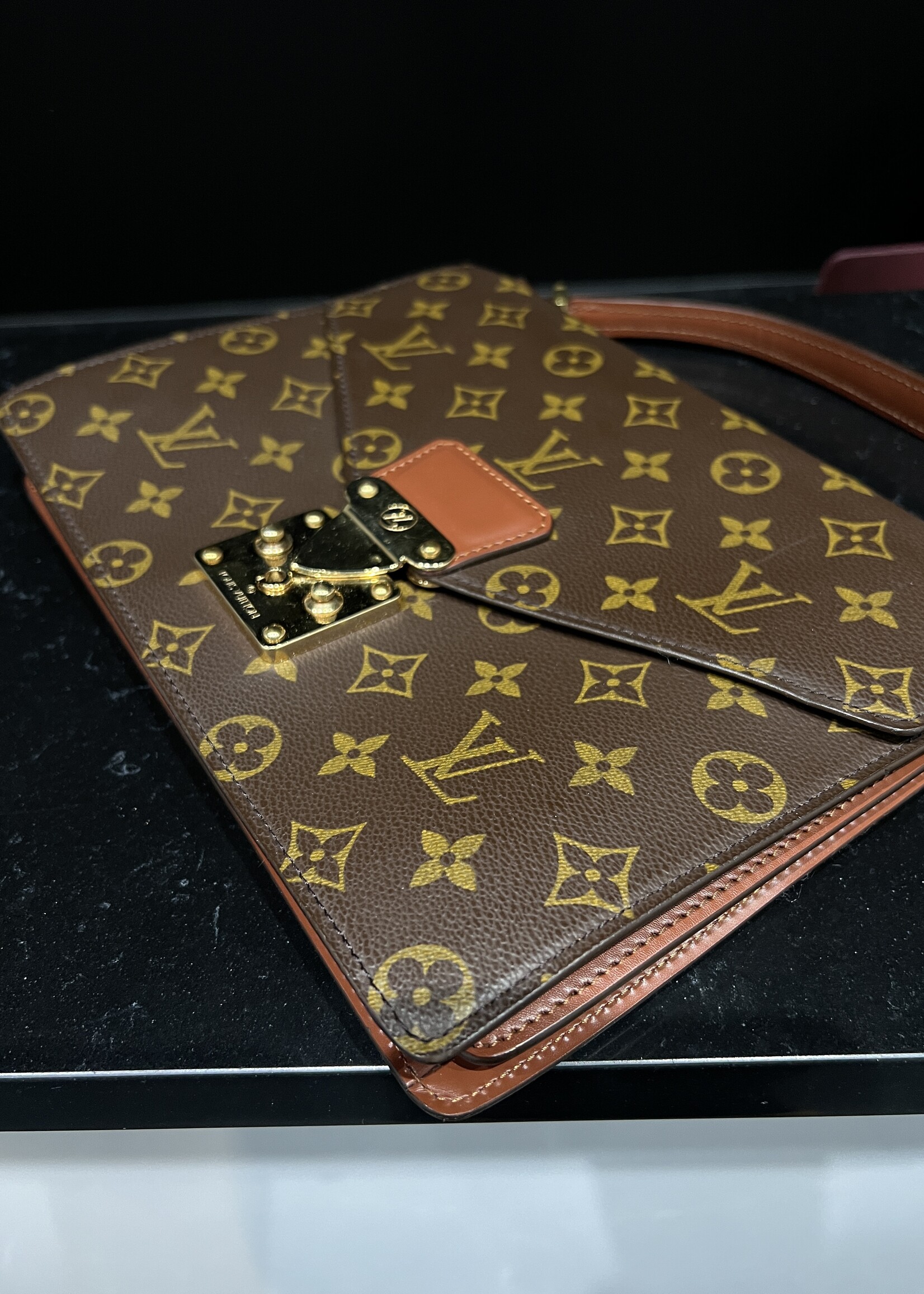 Louis Vuitton Louis Vuitton Concorde