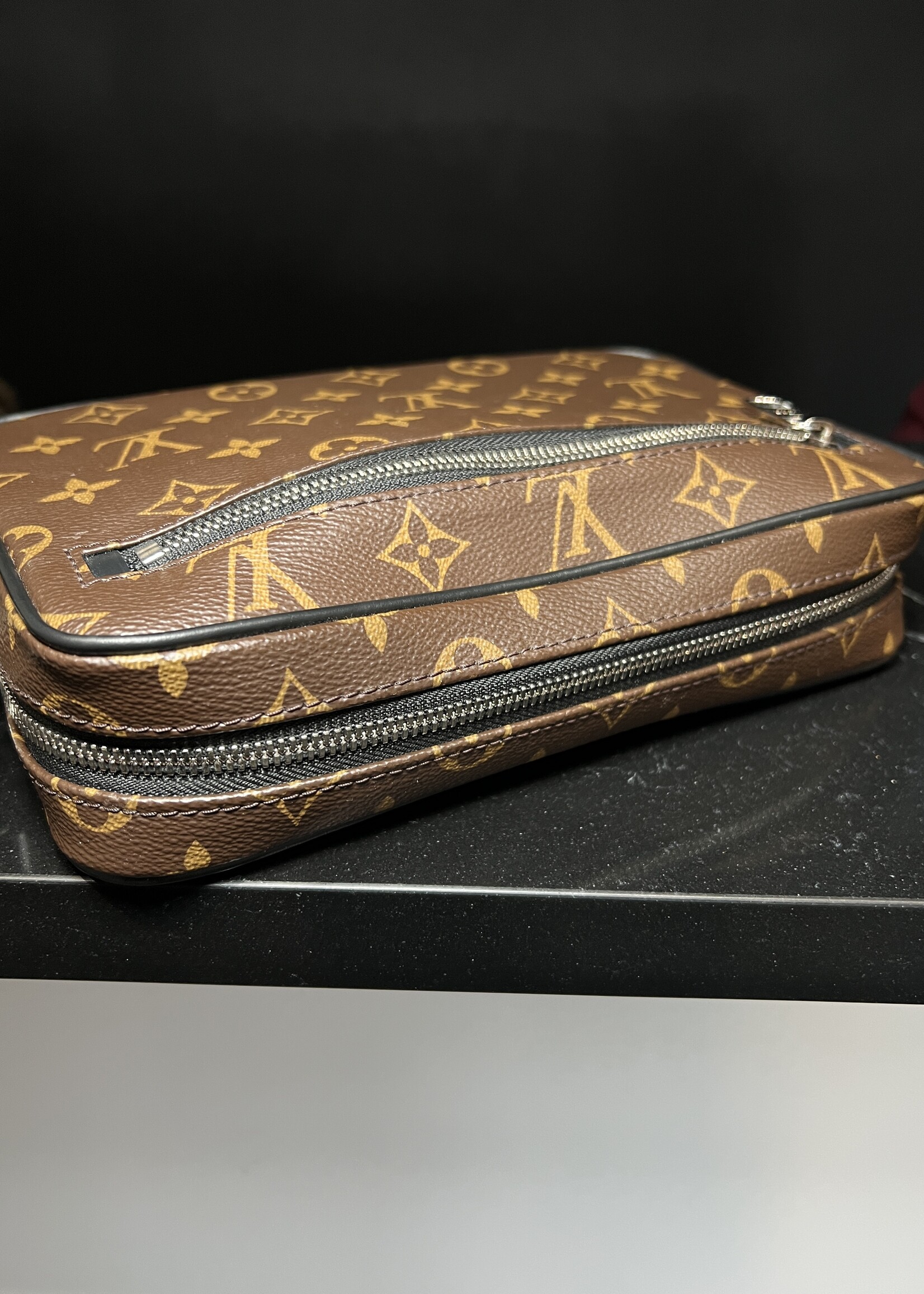 Louis Vuitton Louis Vuitton Kasai Clutch