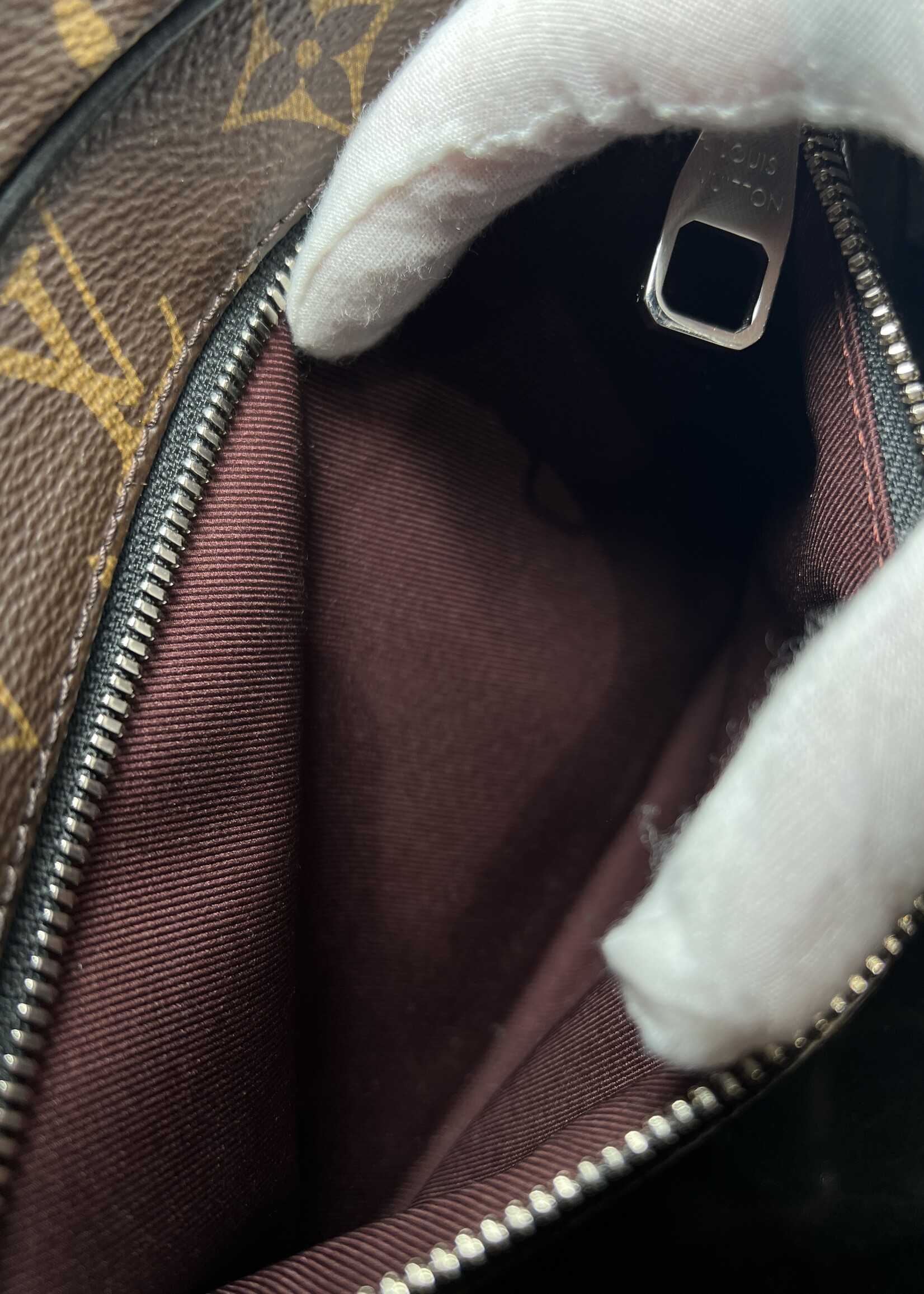 Louis Vuitton Louis Vuitton Kasai Clutch