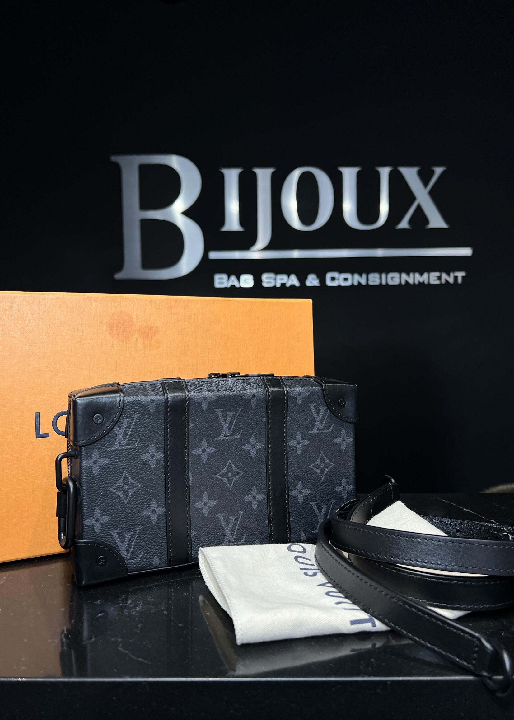 Louis Vuitton Louis Vuitton Eclipse Soft Trunk Wallet