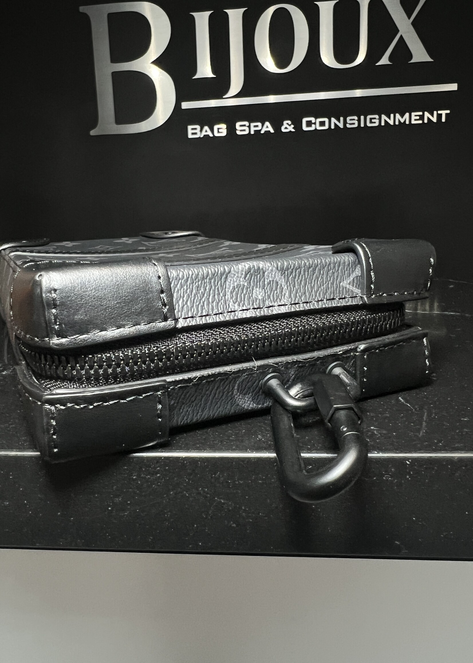 Louis Vuitton Louis Vuitton Eclipse Soft Trunk Wallet