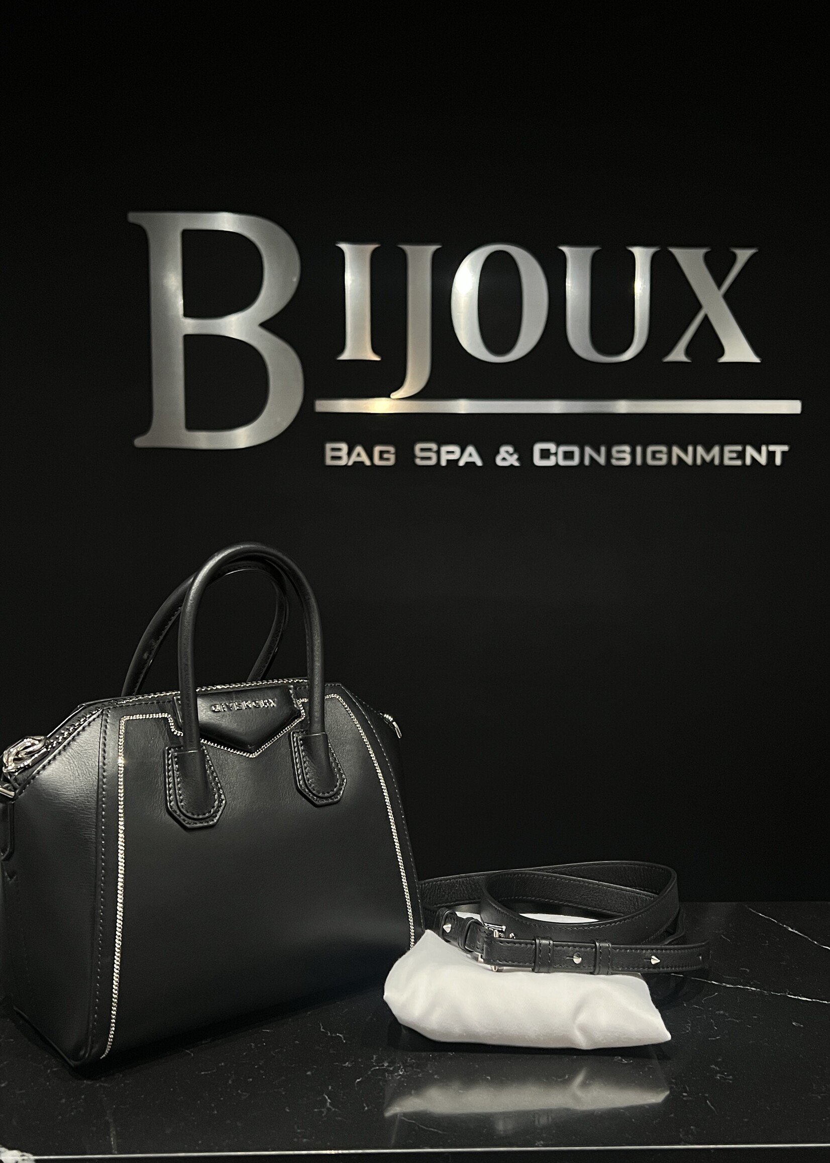 Givenchy SOLD - Mini Givenchy Antigona