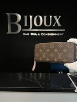Louis Vuitton Louis Vuitton Clemence Wallet