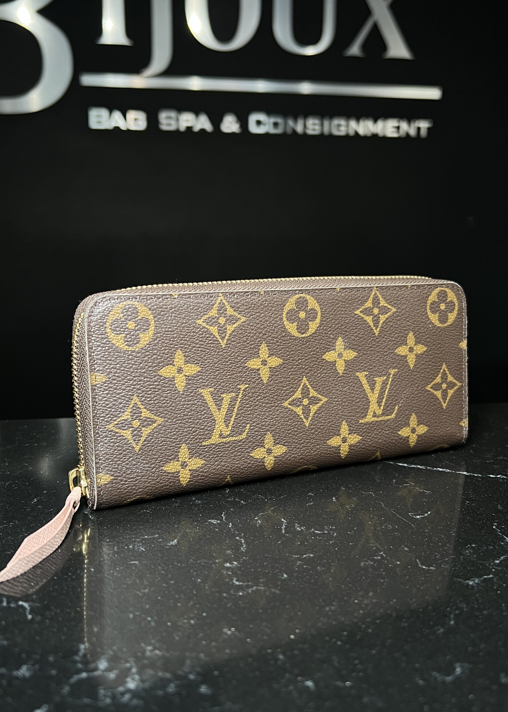 Louis Vuitton Louis Vuitton Clemence Wallet