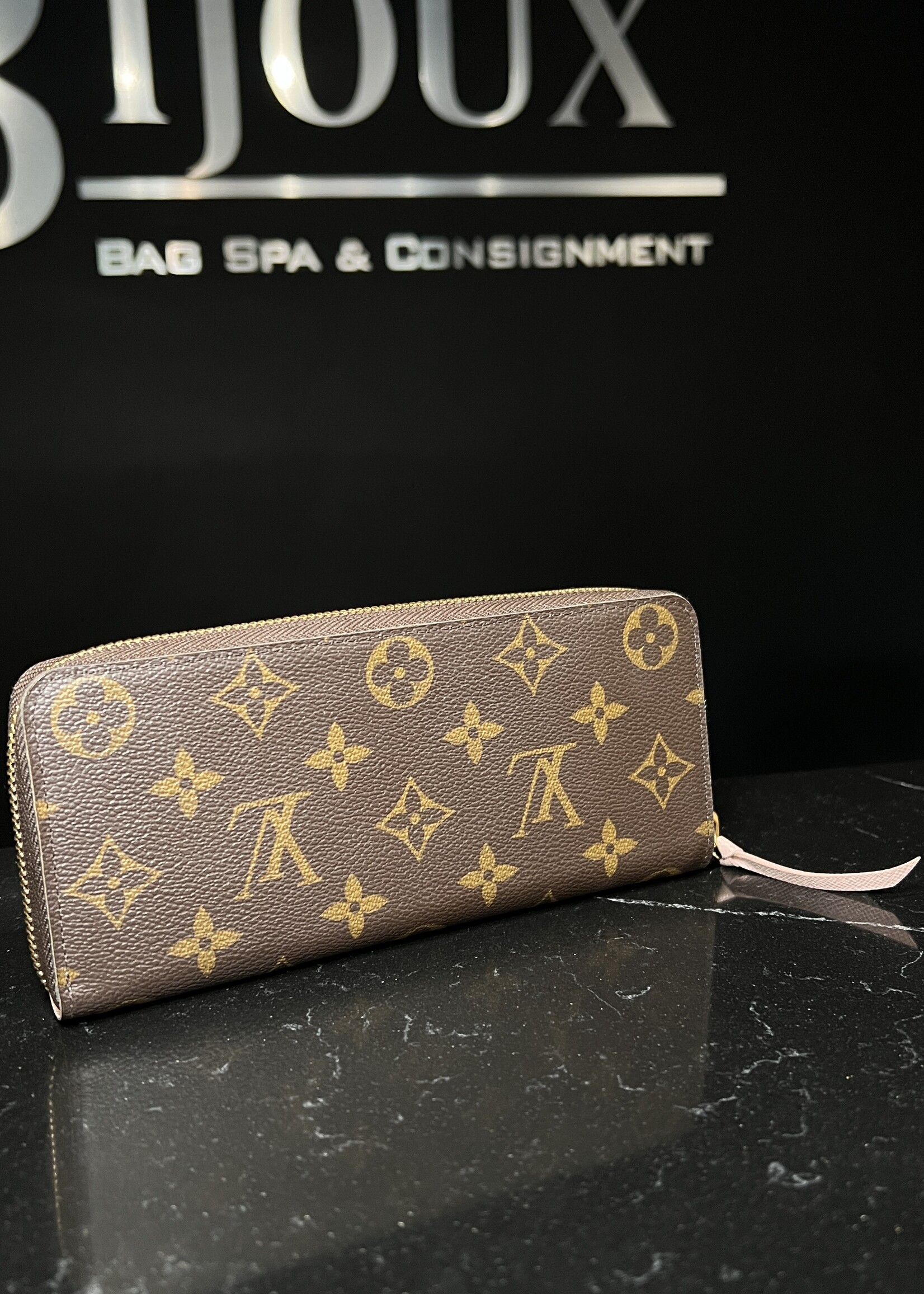 Louis Vuitton Louis Vuitton Clemence Wallet